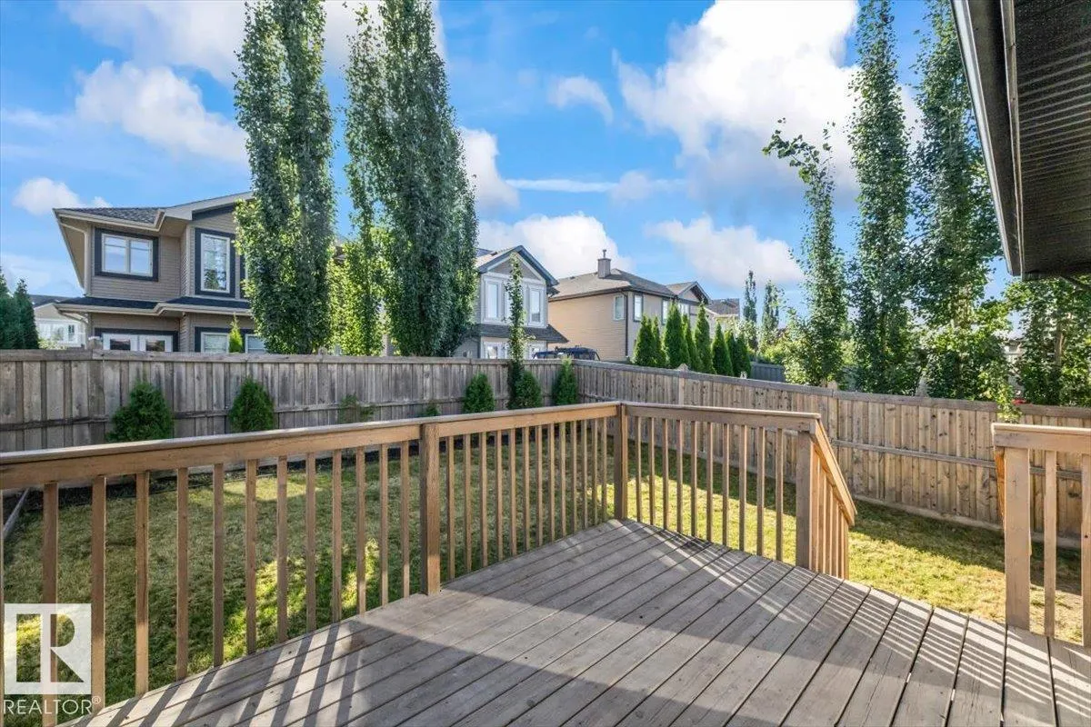 1090 ARMITAGE Crescent