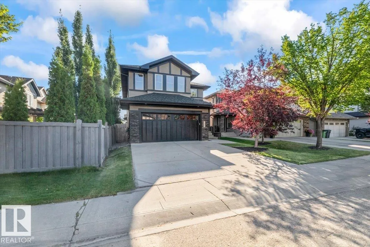 1090 ARMITAGE Crescent