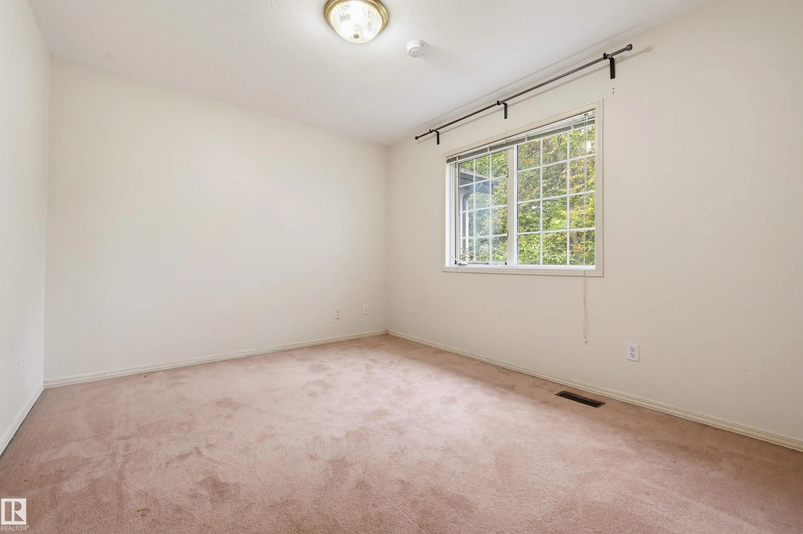 11107 UNIVERSITY Avenue