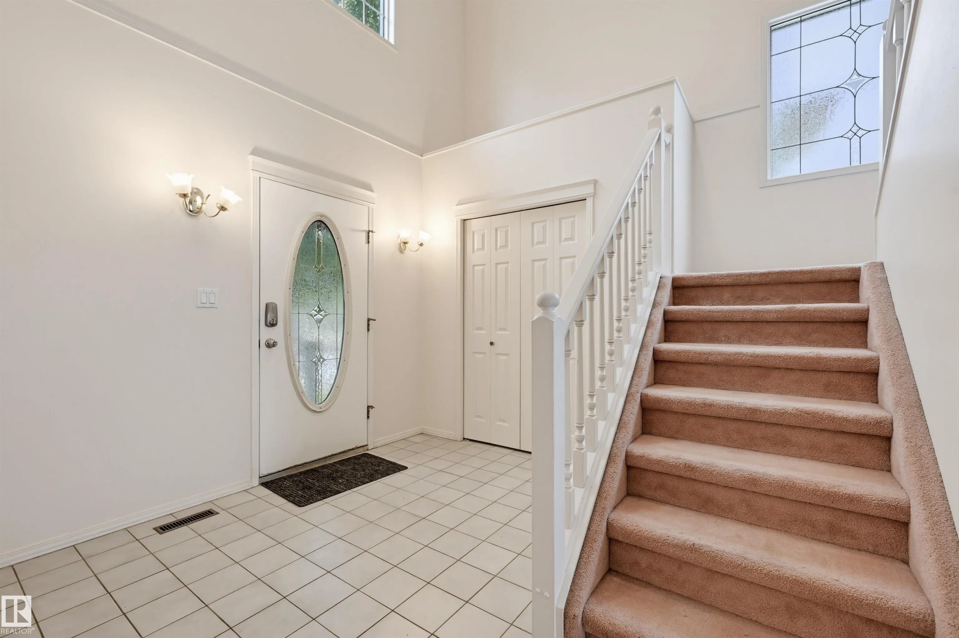 11107 UNIVERSITY Avenue