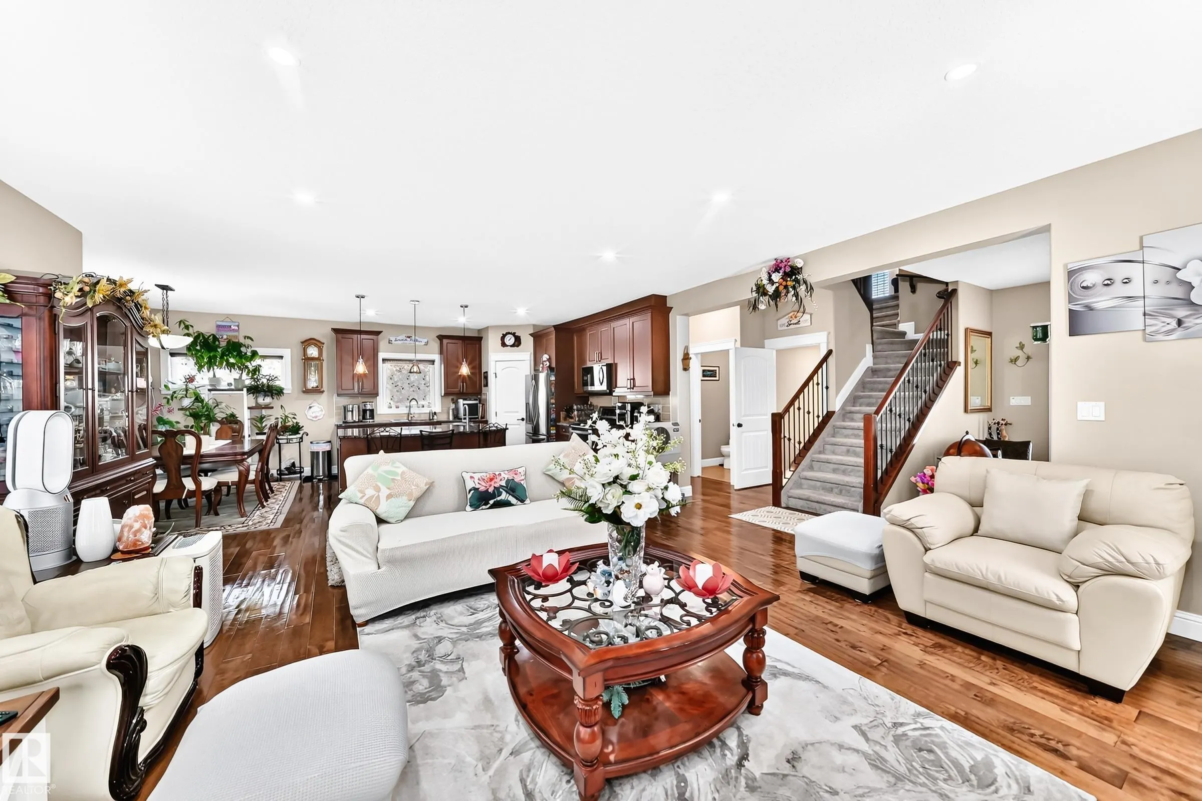 45 LACOMBE Drive