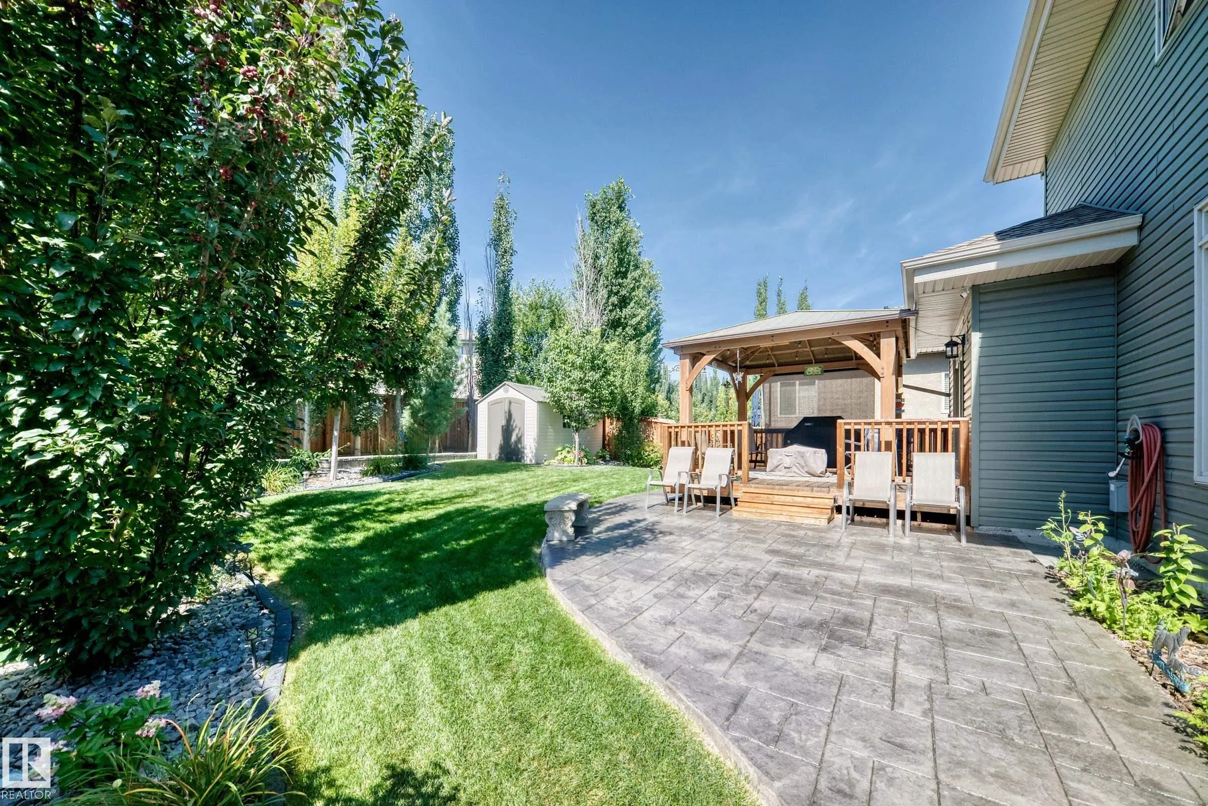 45 LACOMBE Drive