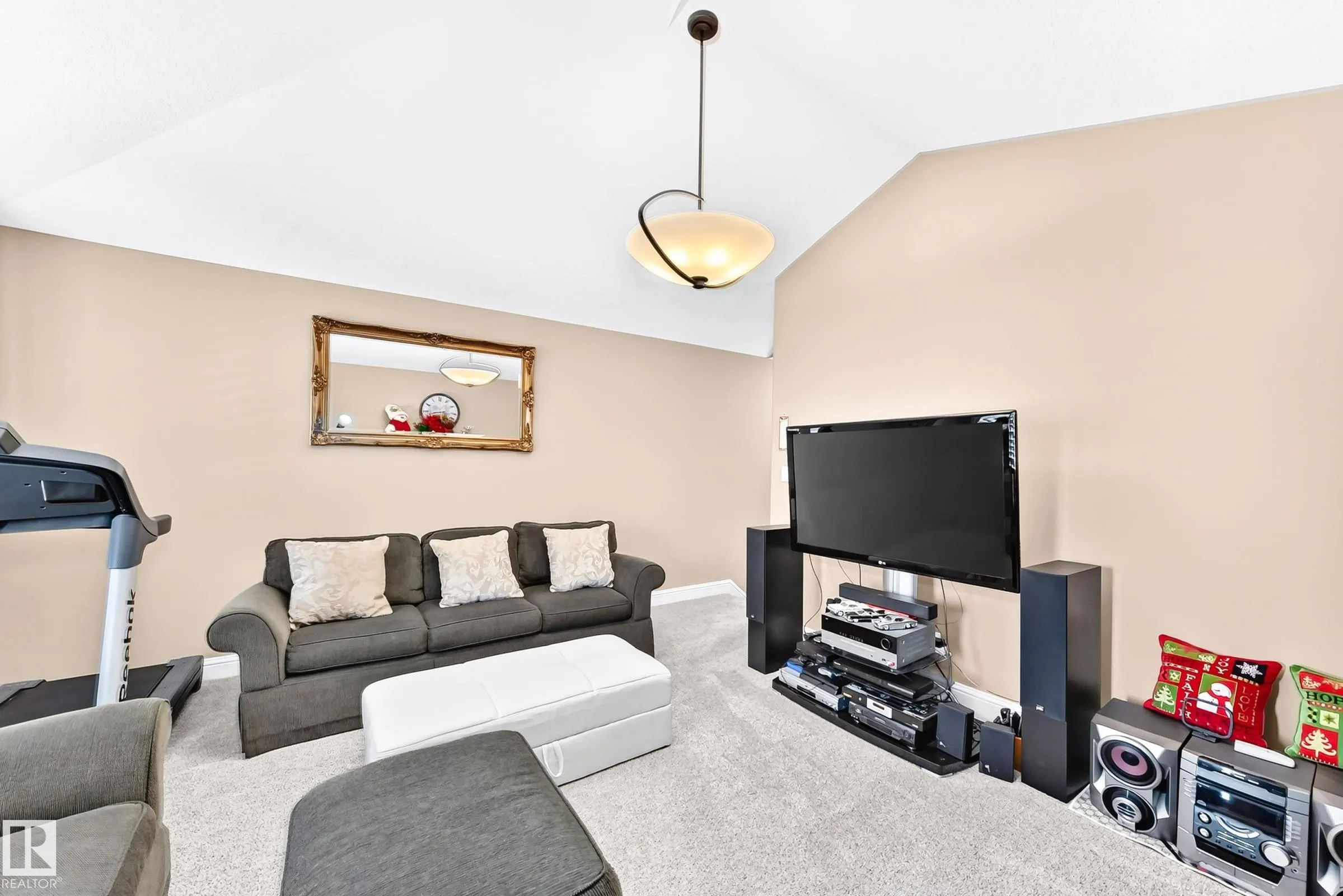 45 LACOMBE Drive