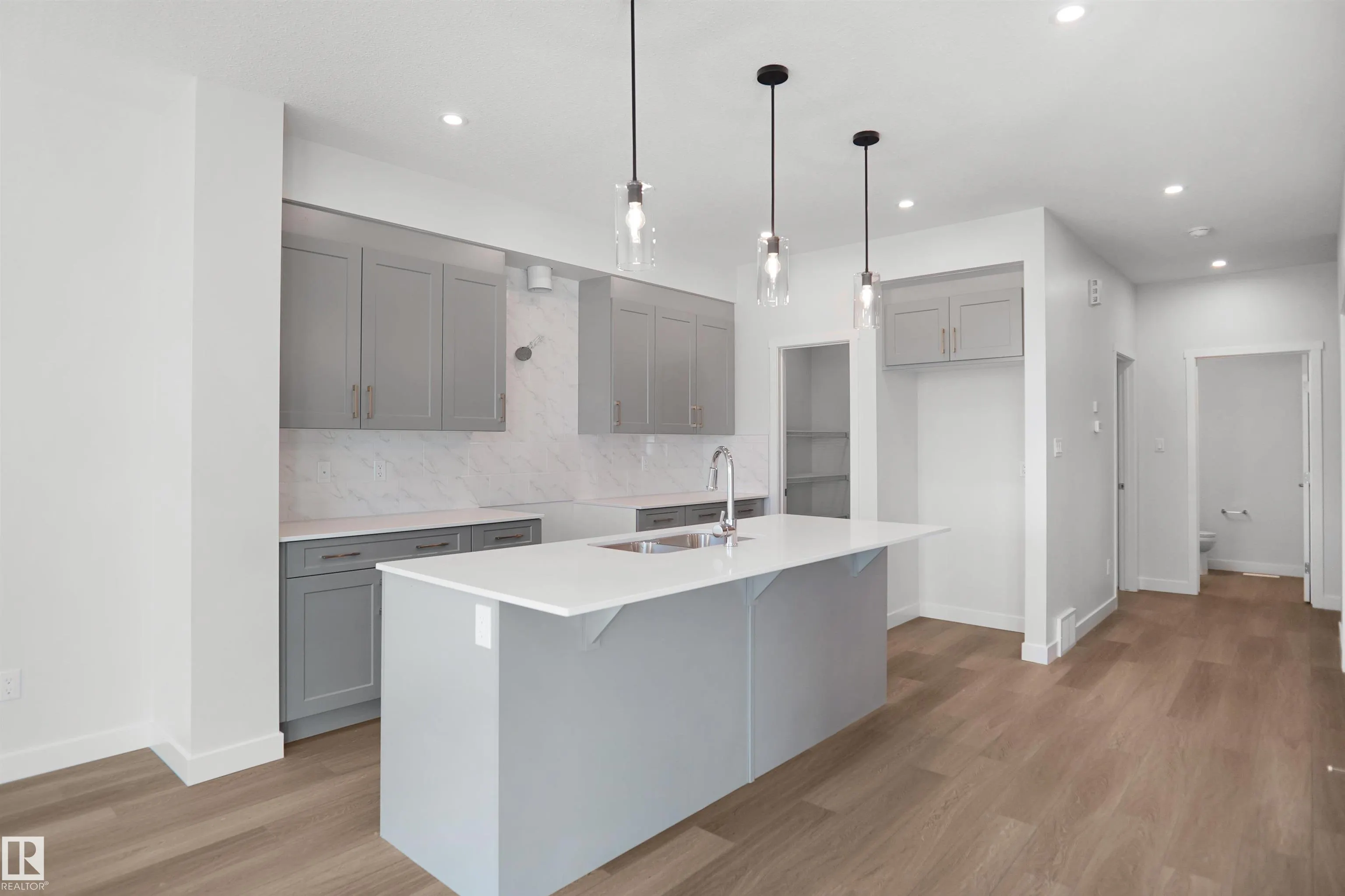 9709 CARSON Place