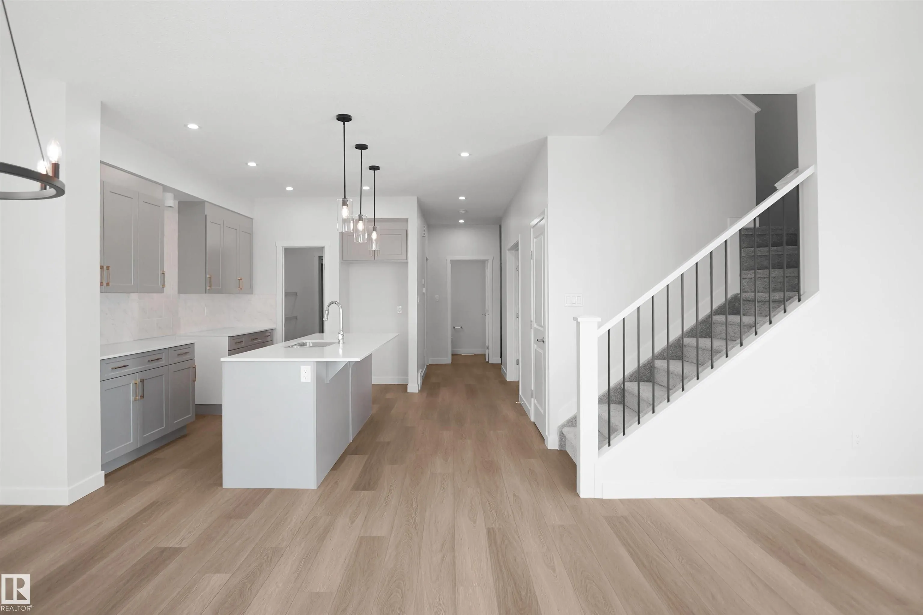 9709 CARSON Place