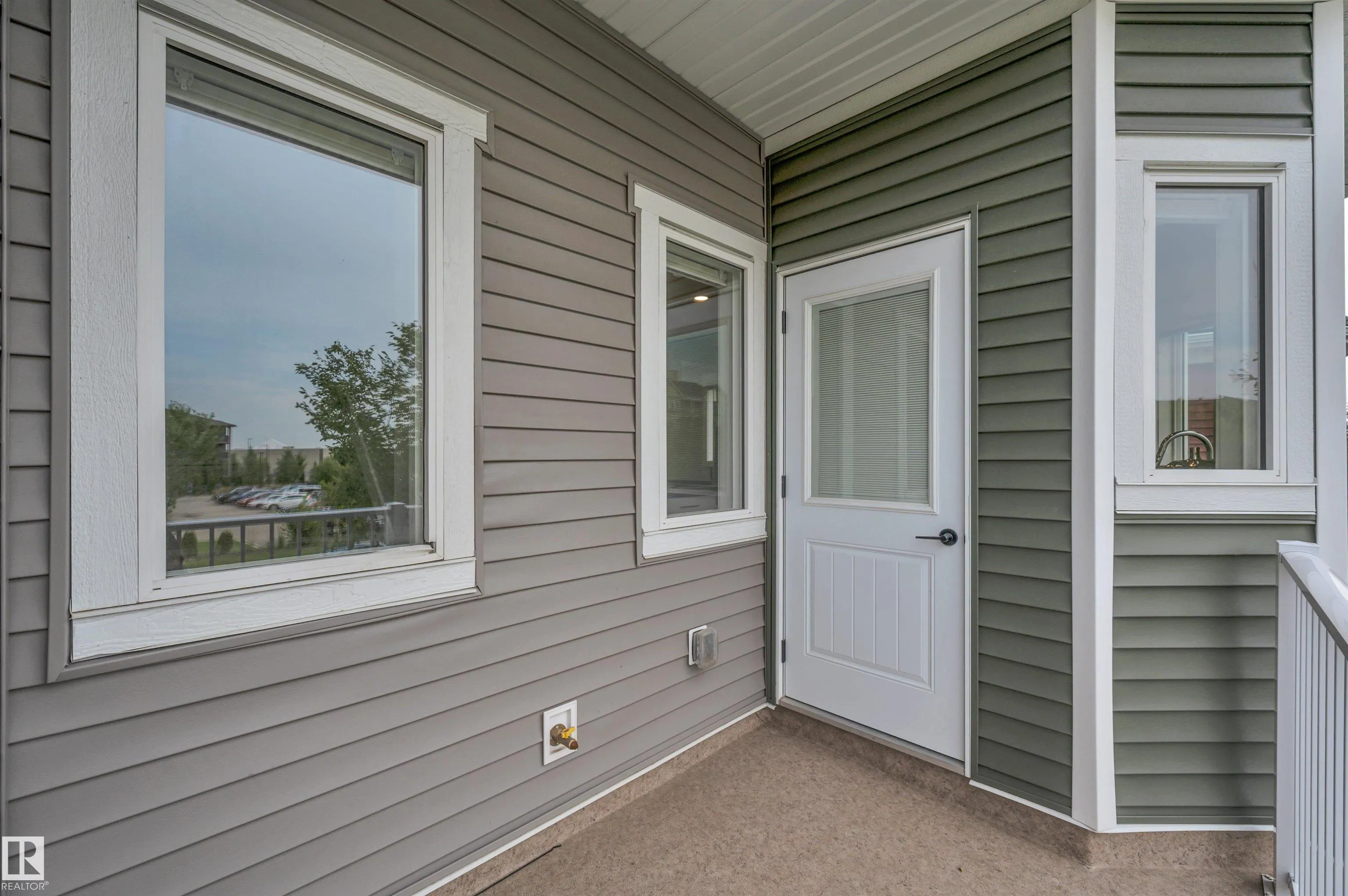 150 EVERITT DR