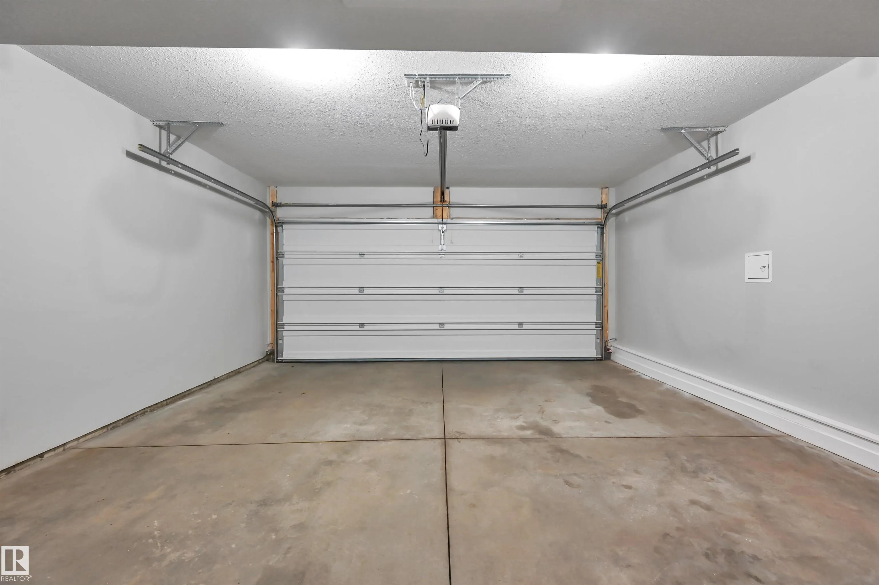 150 EVERITT DR