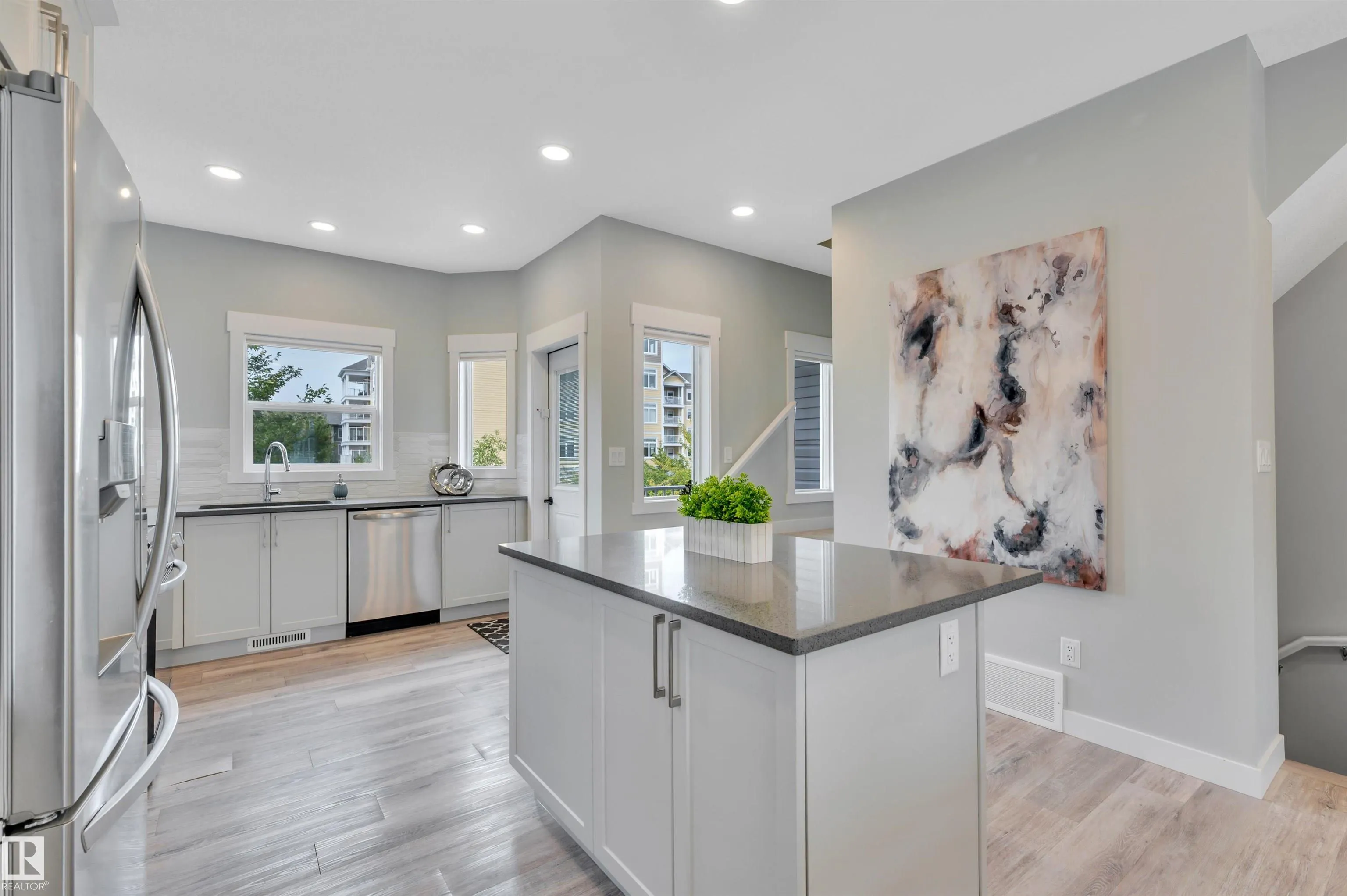 150 EVERITT DR