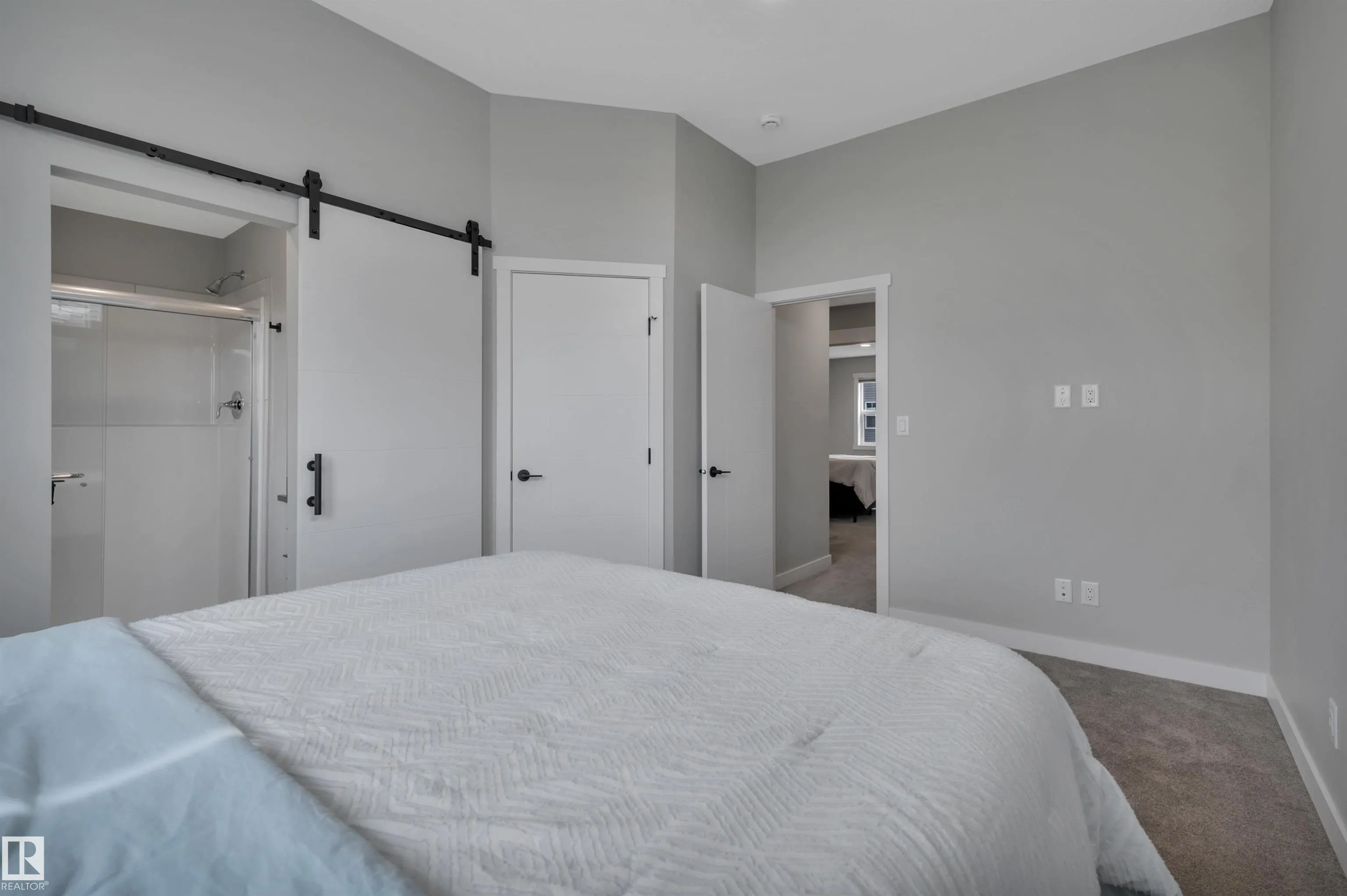 150 EVERITT DR