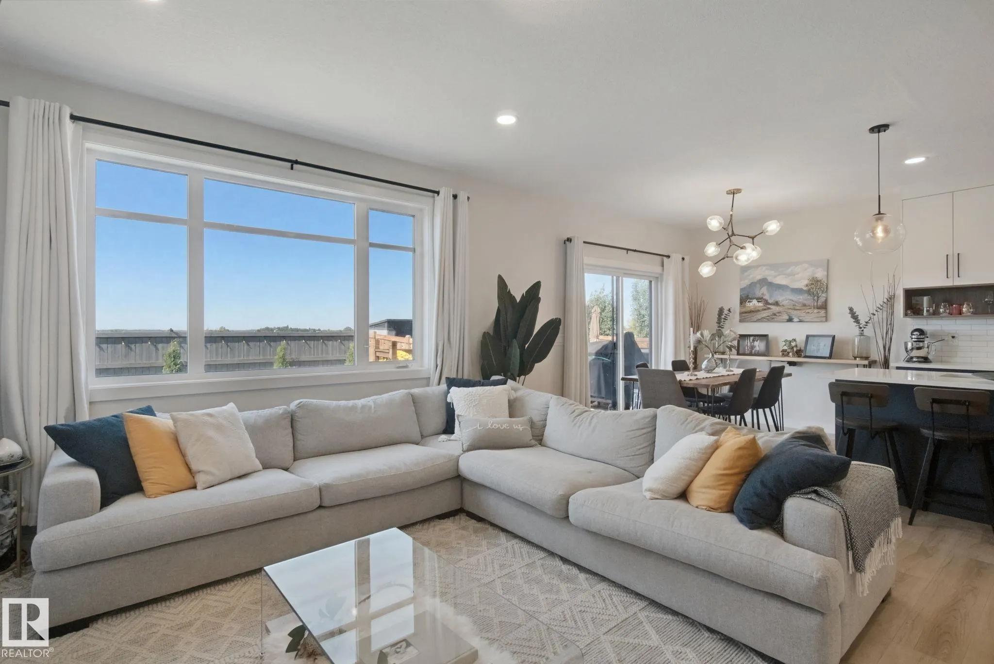 608 BOULDER Wynd