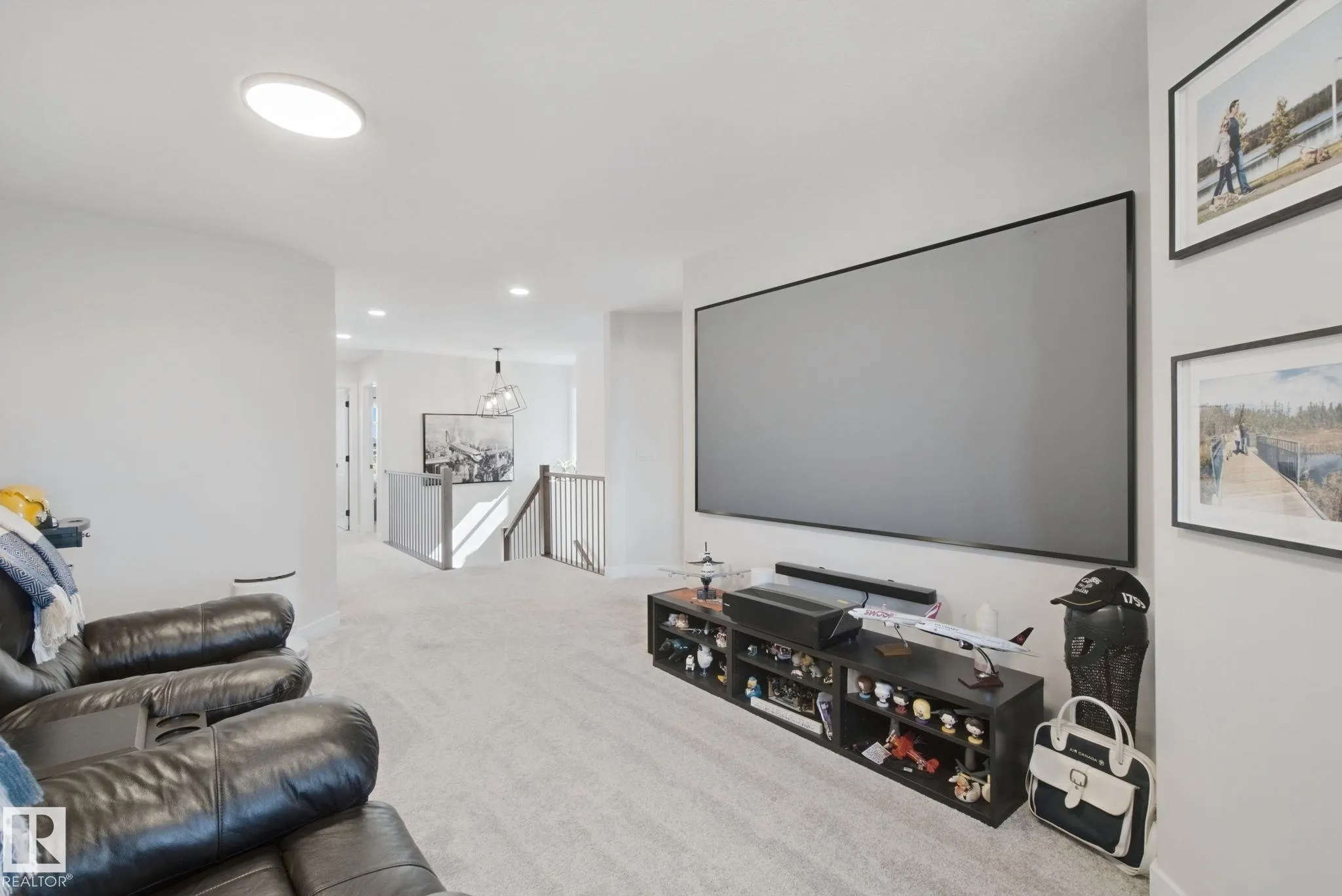 608 BOULDER Wynd