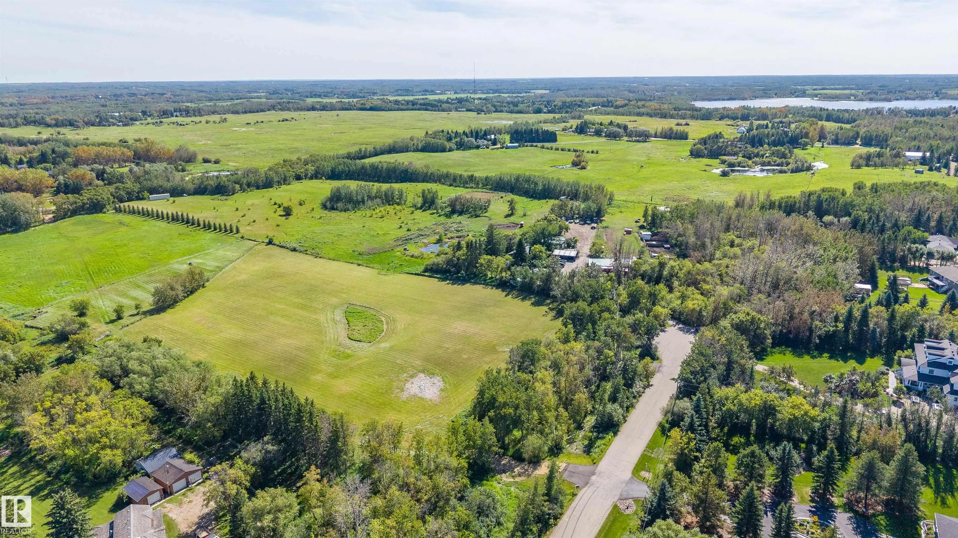 3 22459 Township Road 530