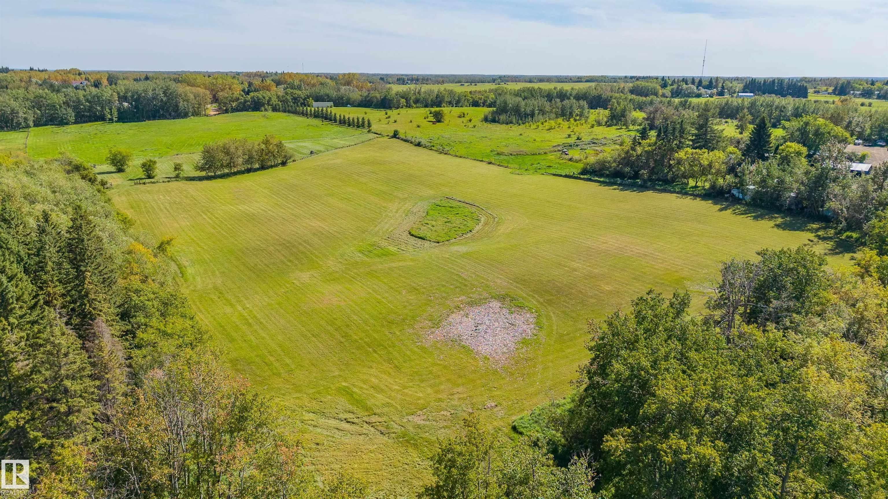 3 22459 Township Road 530