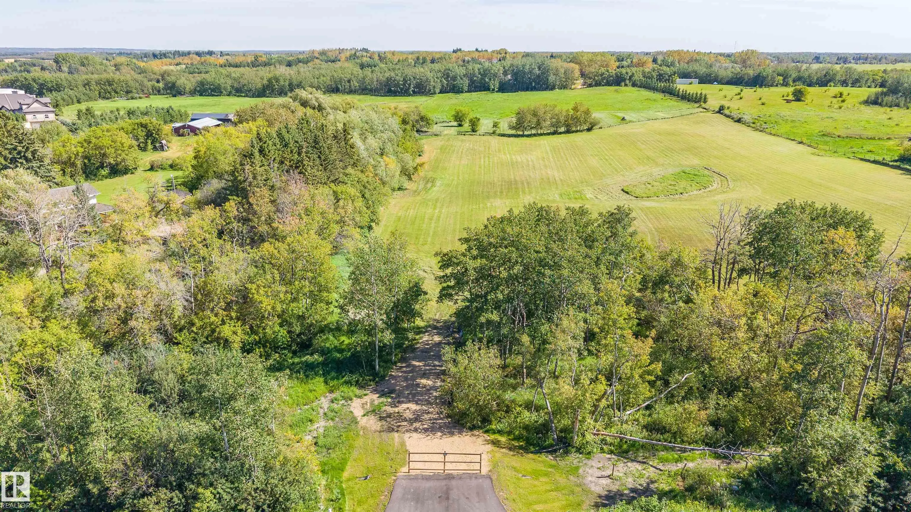 3 22459 Township Road 530