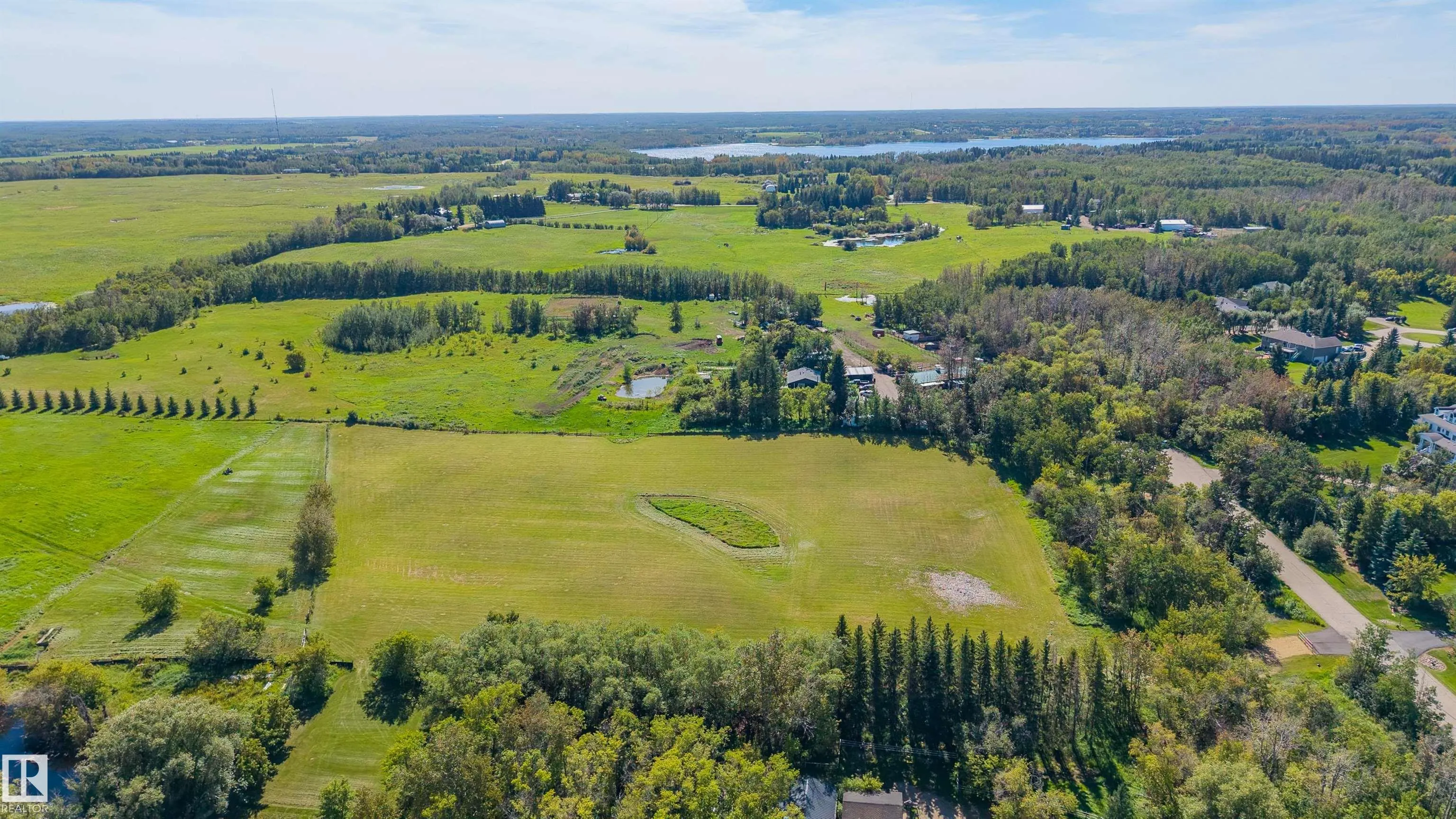 3 22459 Township Road 530