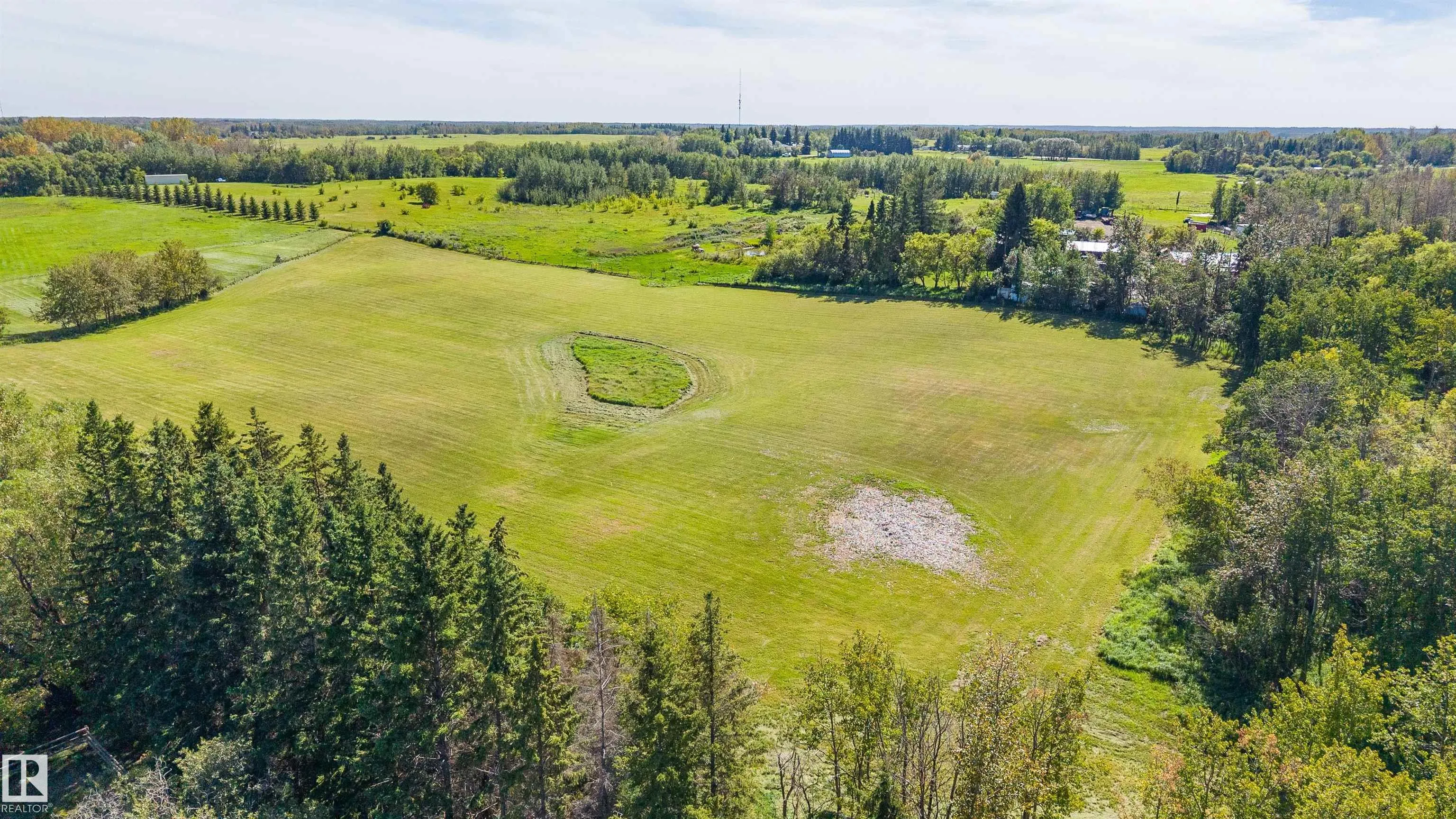3 22459 Township Road 530