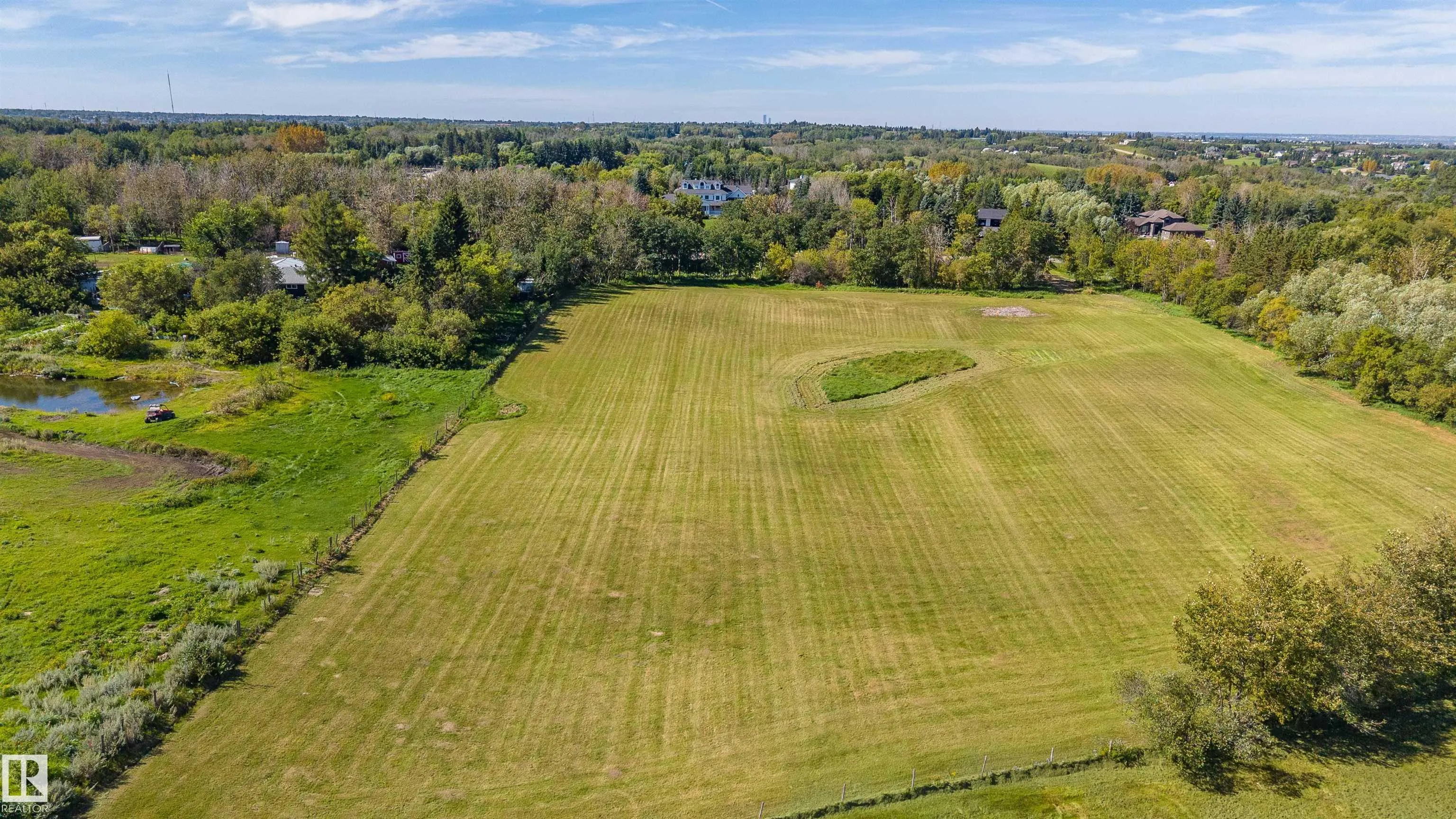 3 22459 Township Road 530