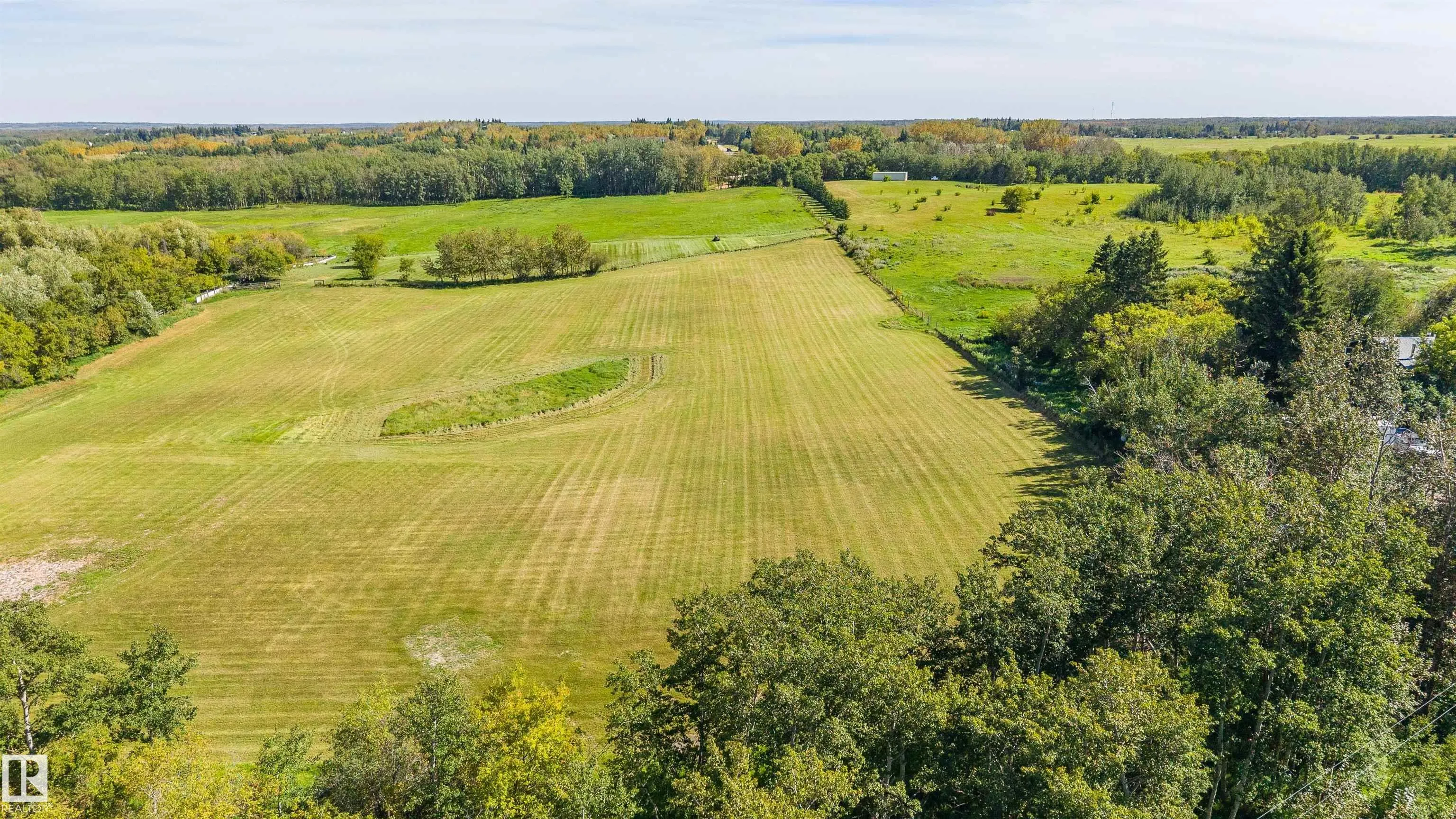 3 22459 Township Road 530