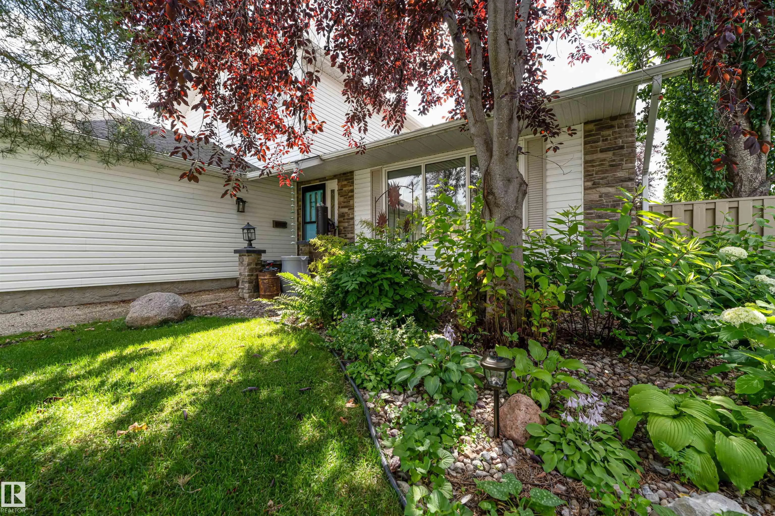 79 WOODSTOCK Drive
