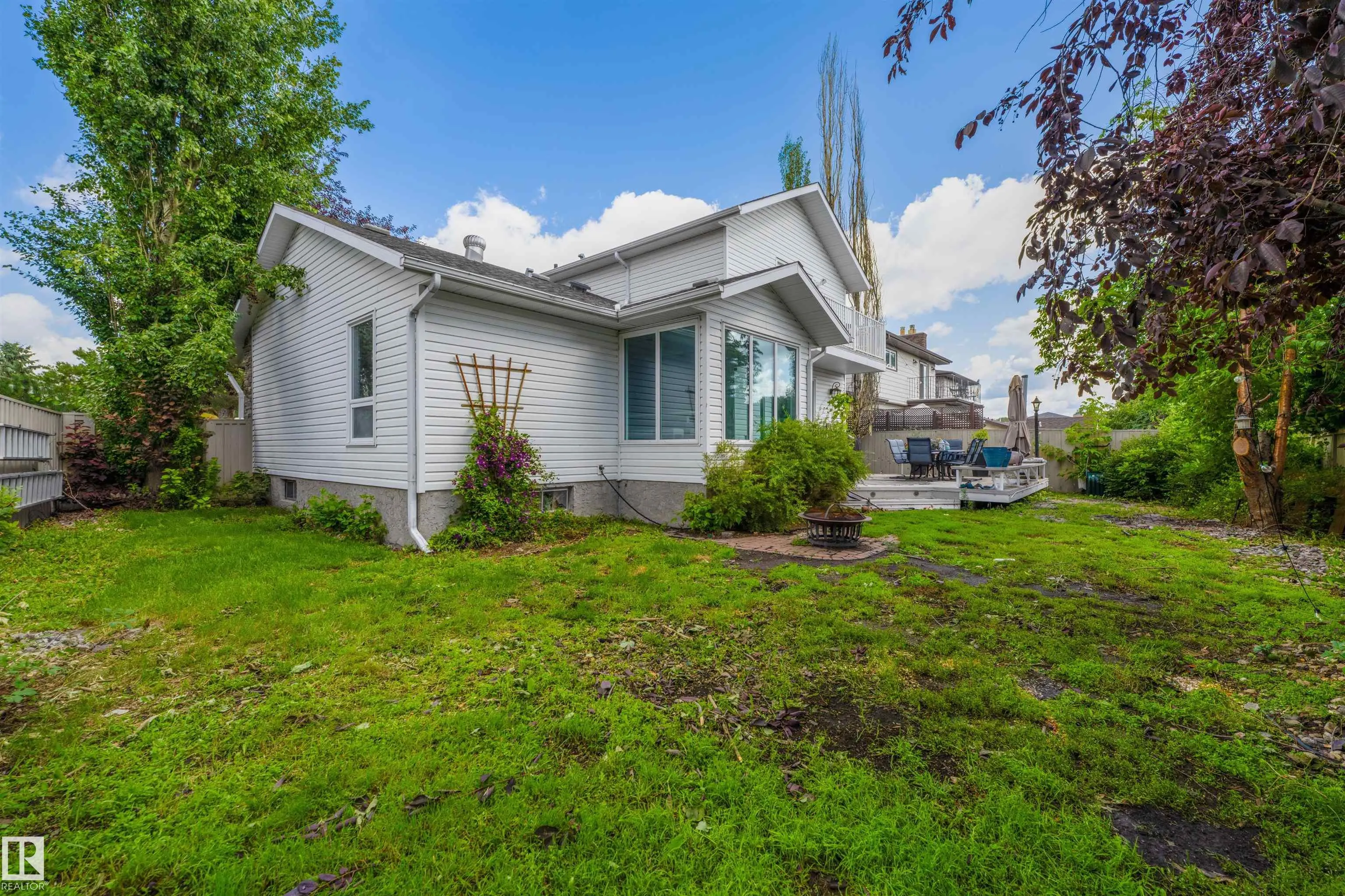 79 WOODSTOCK Drive