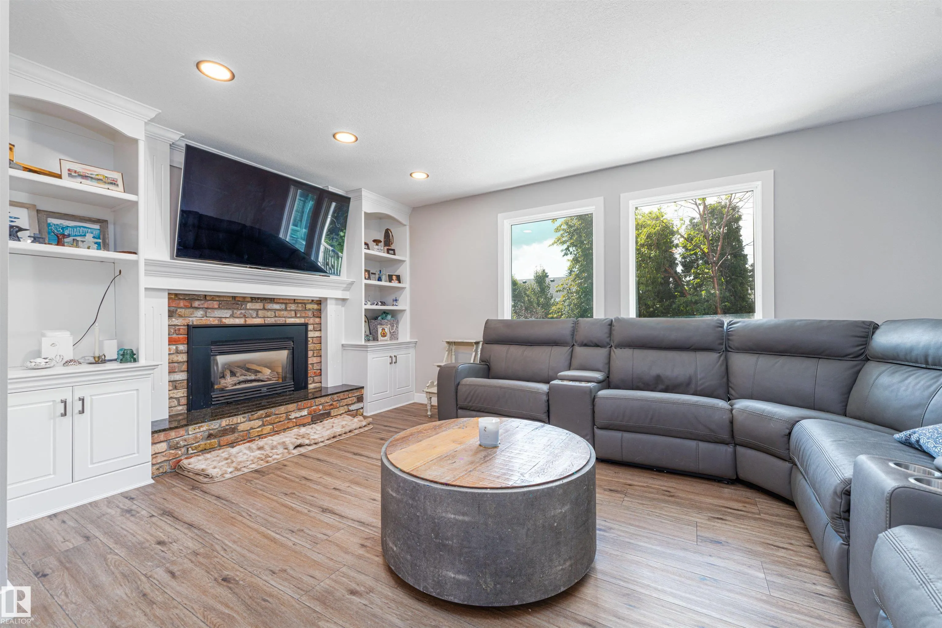 79 WOODSTOCK Drive