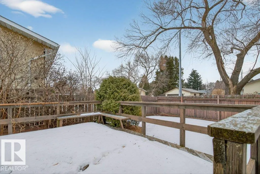 73 STARLING Drive