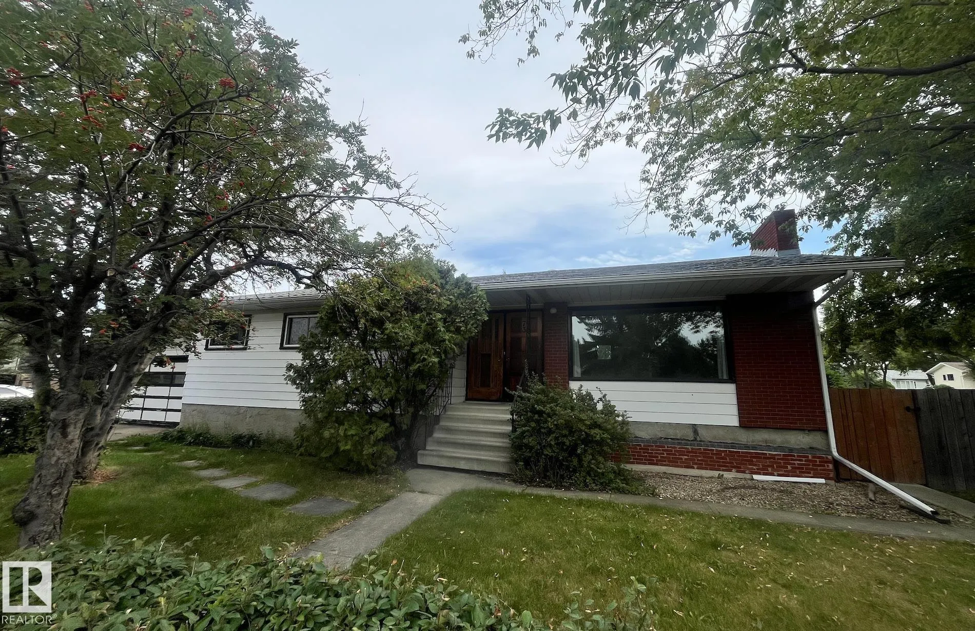 73 STARLING Drive