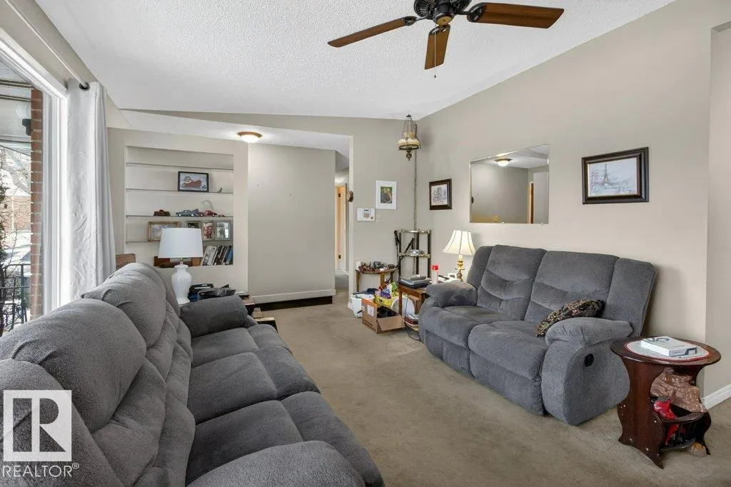 73 STARLING Drive