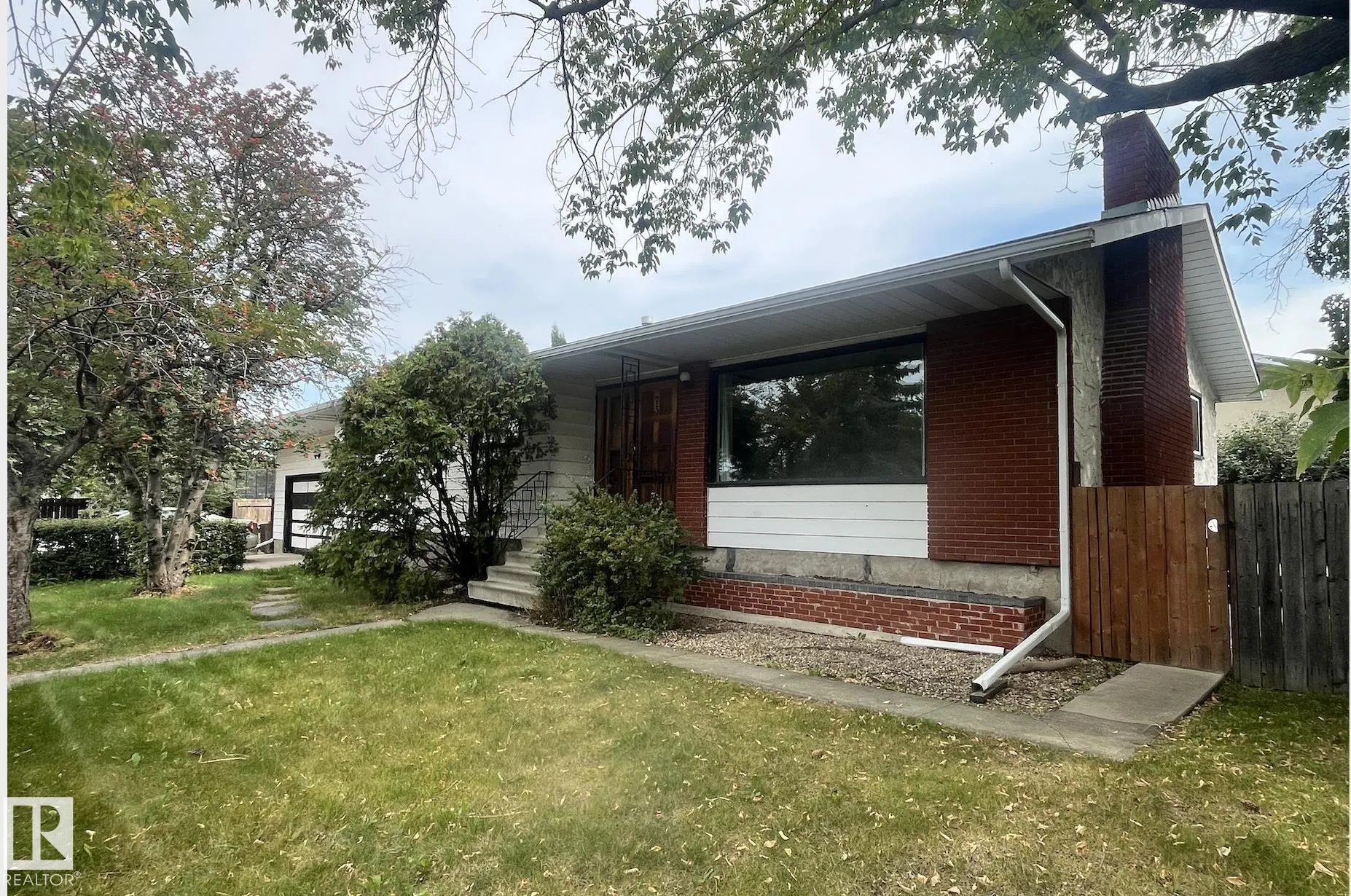 73 STARLING Drive