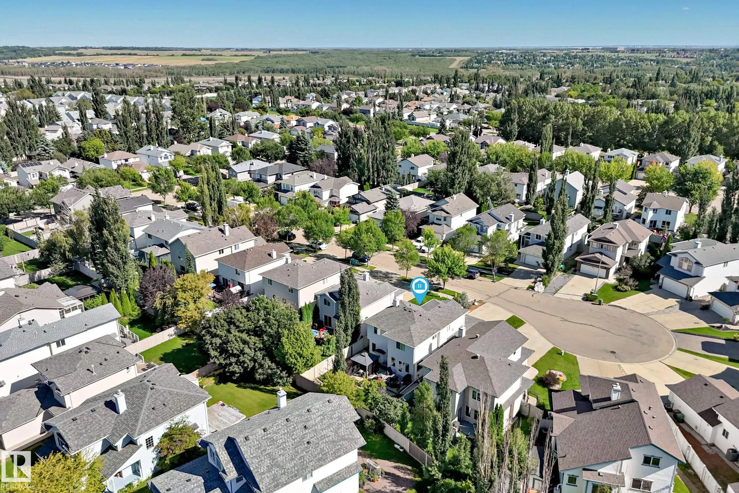 9 ESCADA Close