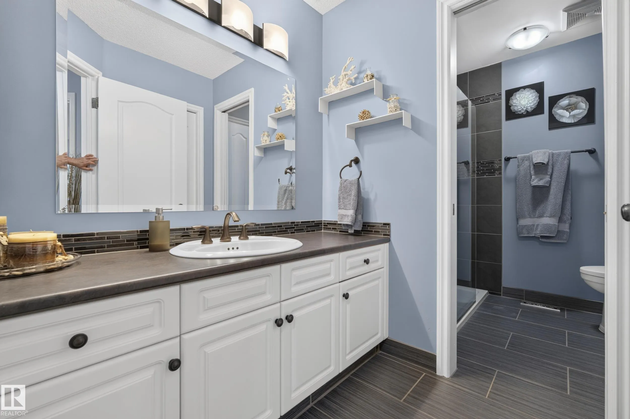 201 ESTATE Drive
