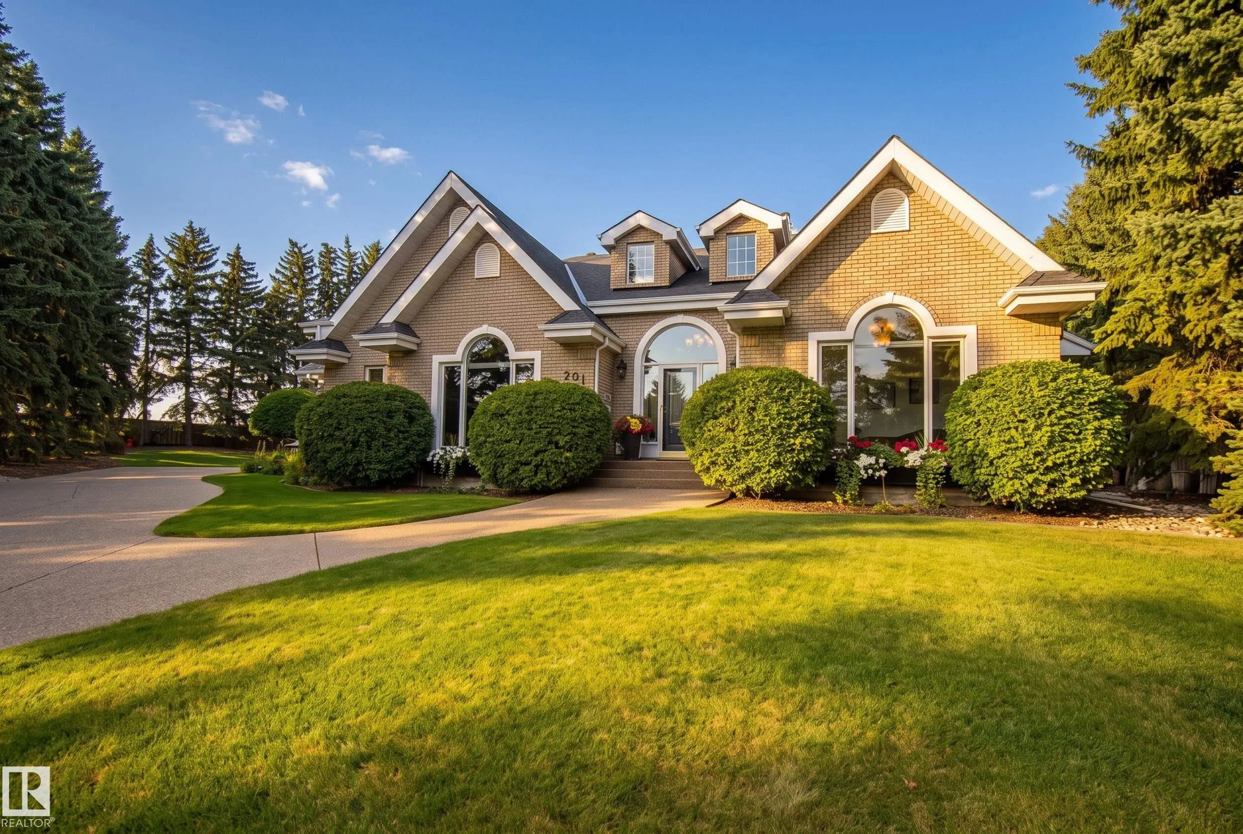 201 ESTATE Drive