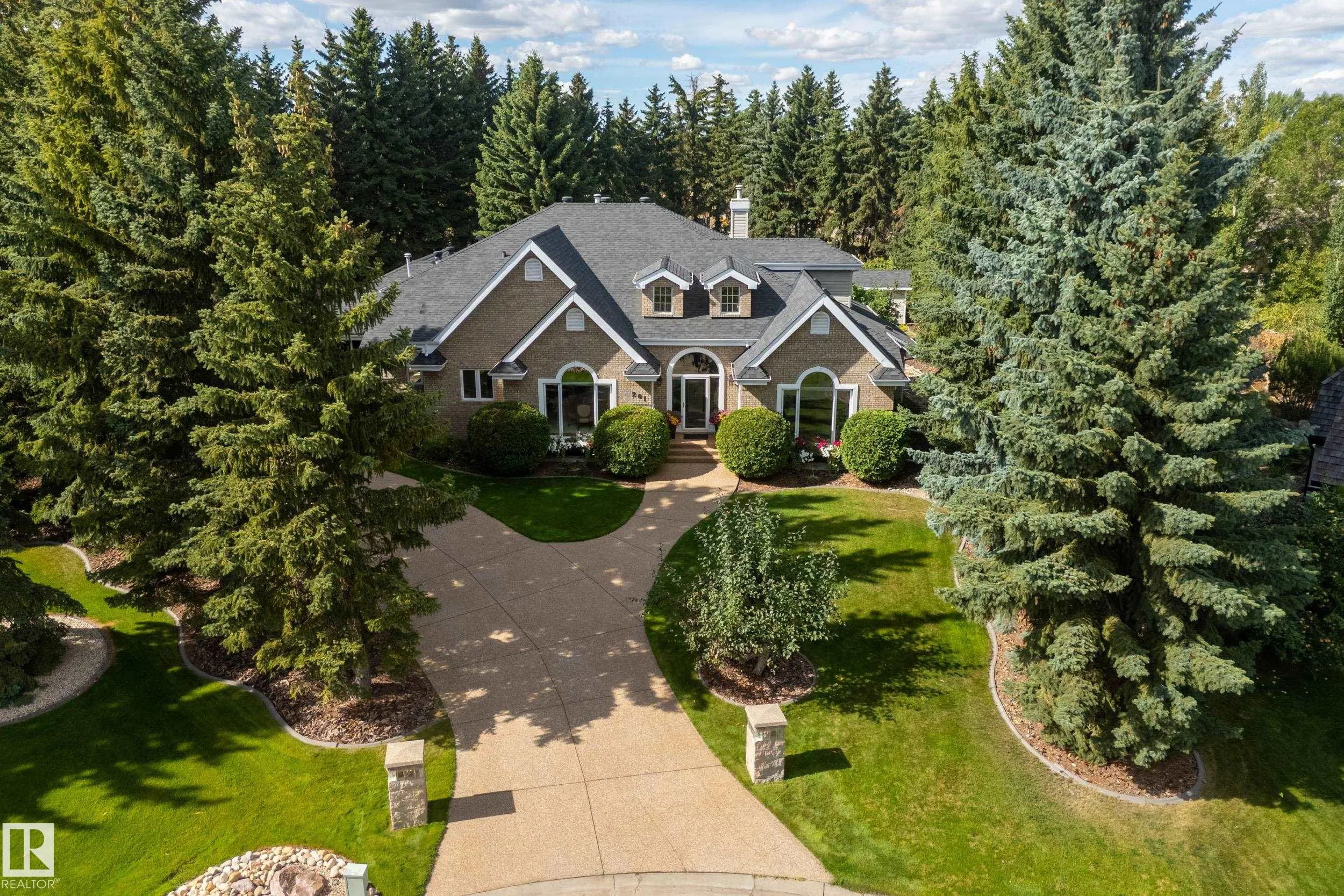 201 ESTATE Drive