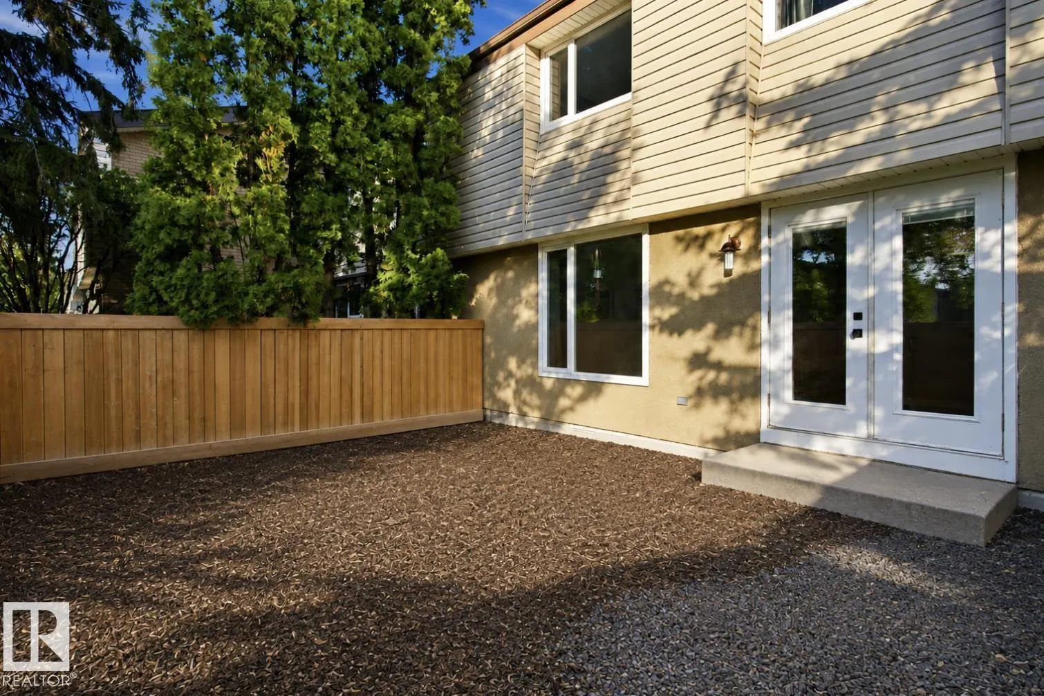 52 GRANDIN Village