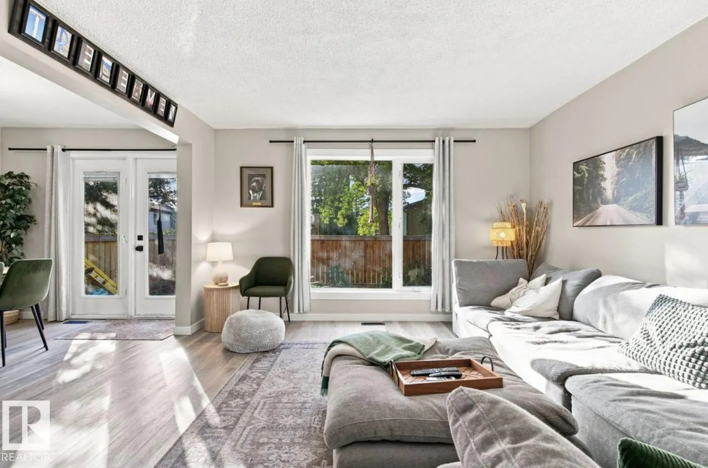 52 GRANDIN Village