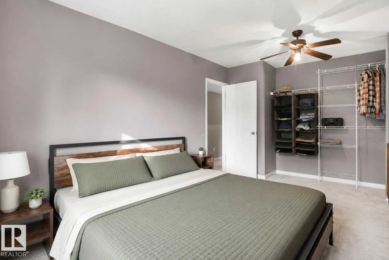 52 GRANDIN Village