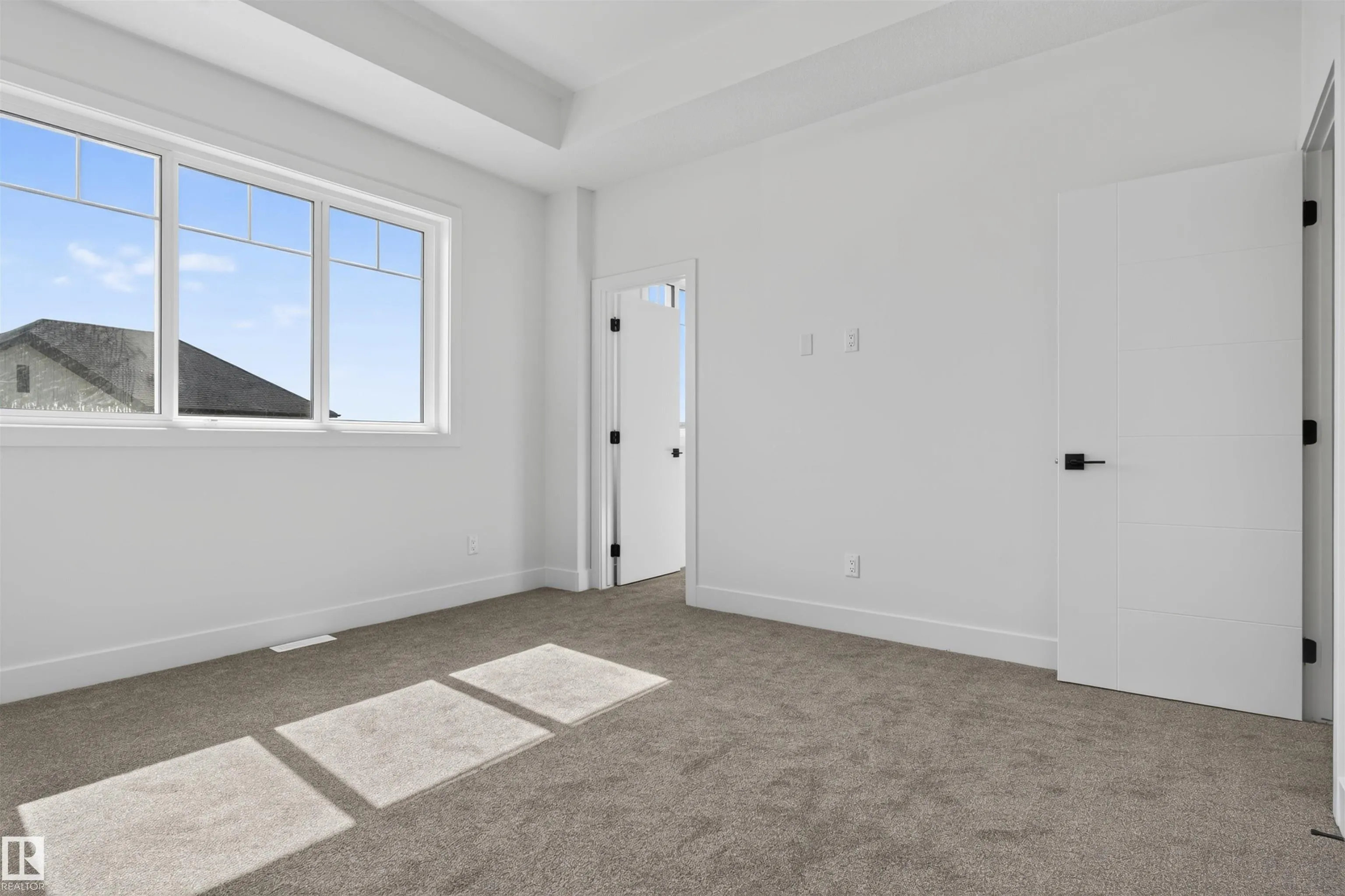 55 ROSA Crescent