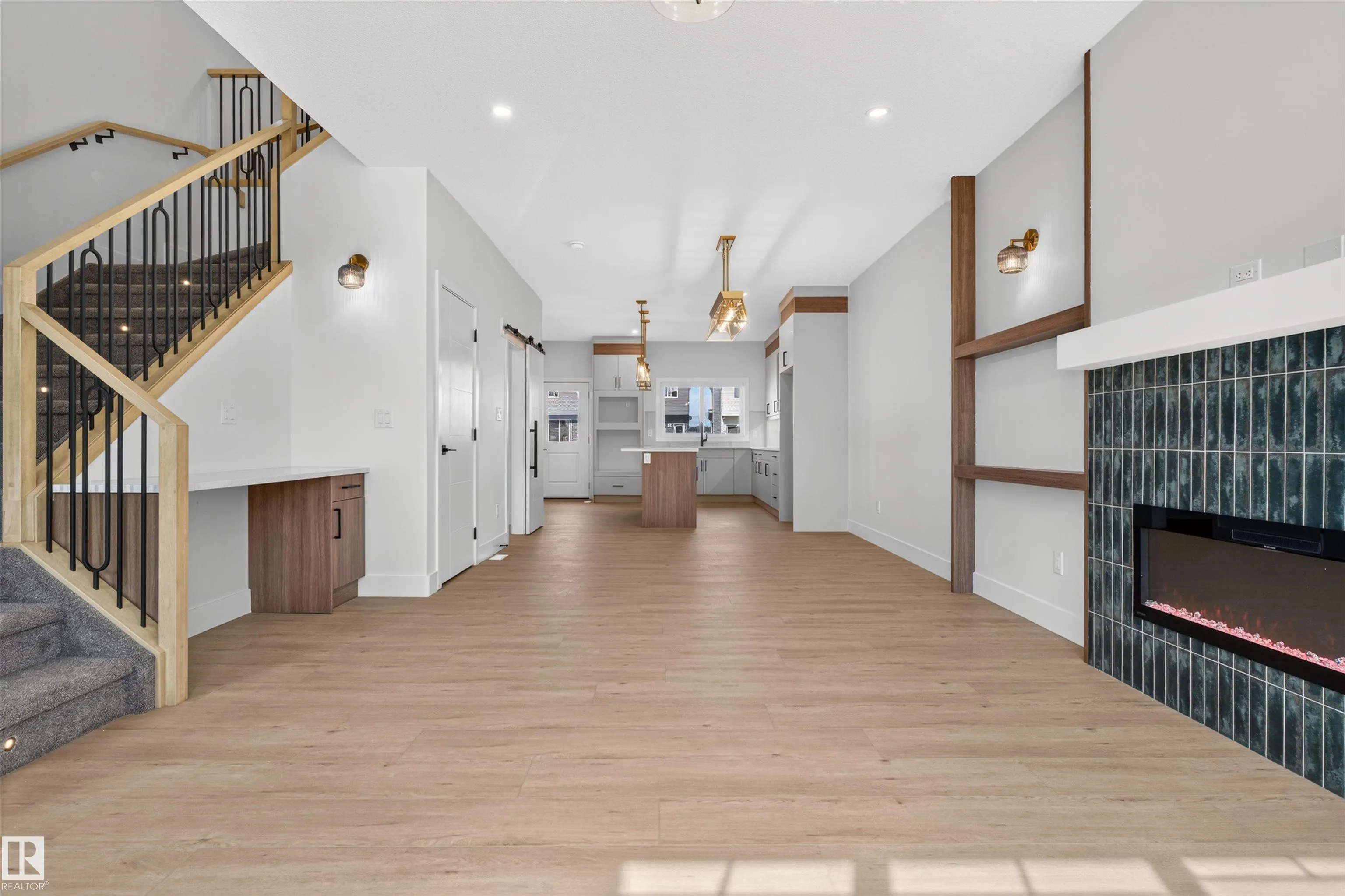 55 ROSA Crescent