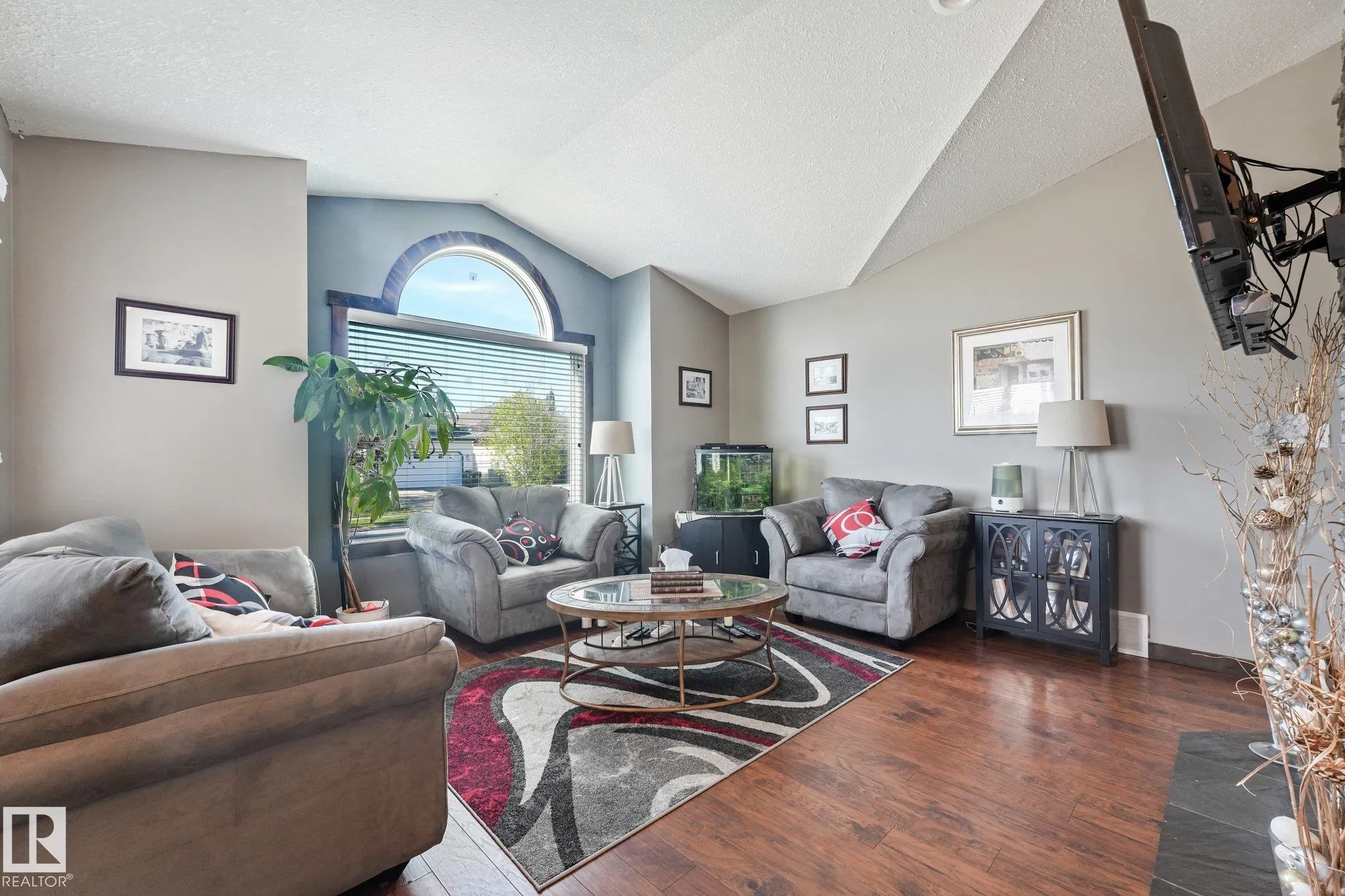1 MULLEN Court