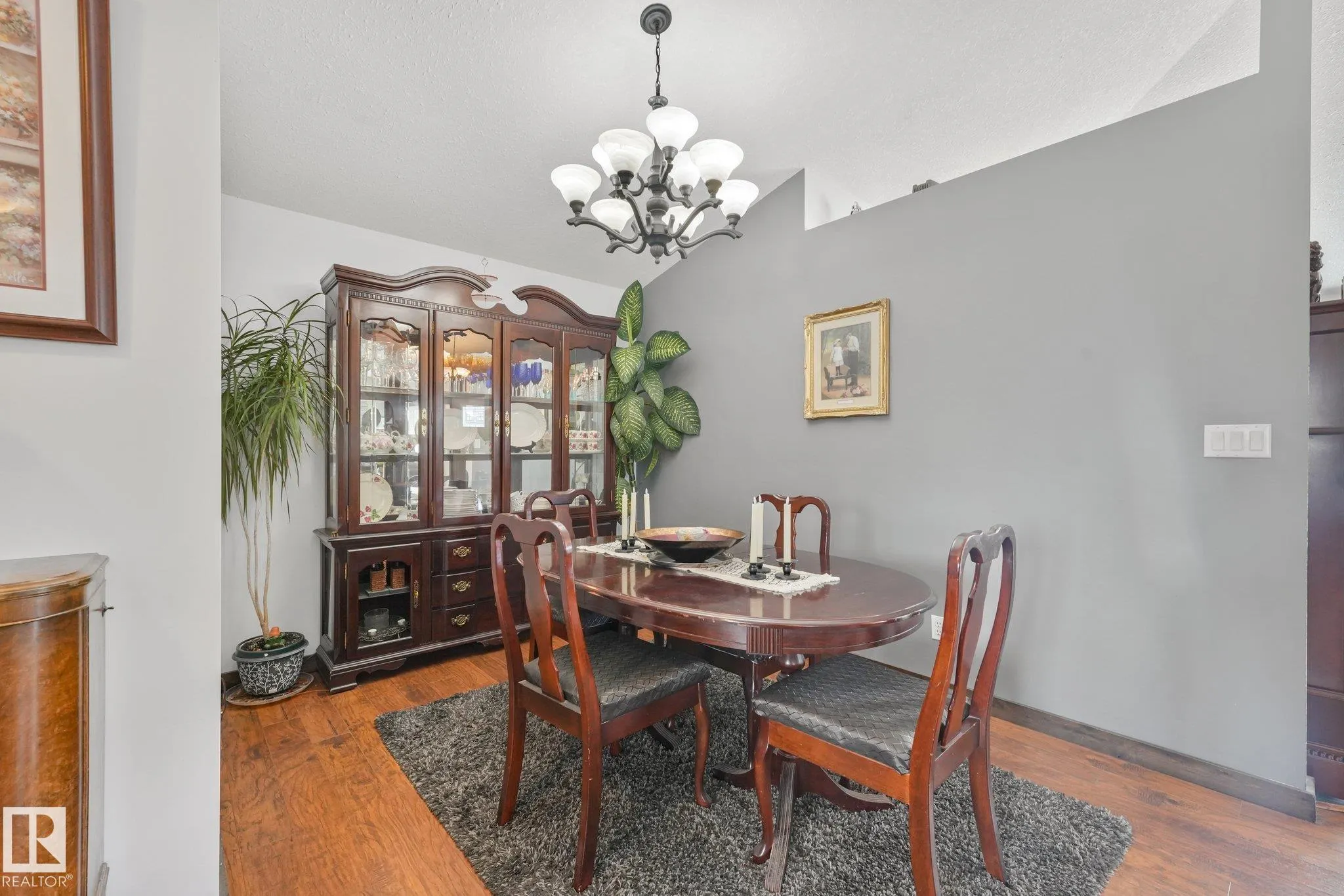 1 MULLEN Court