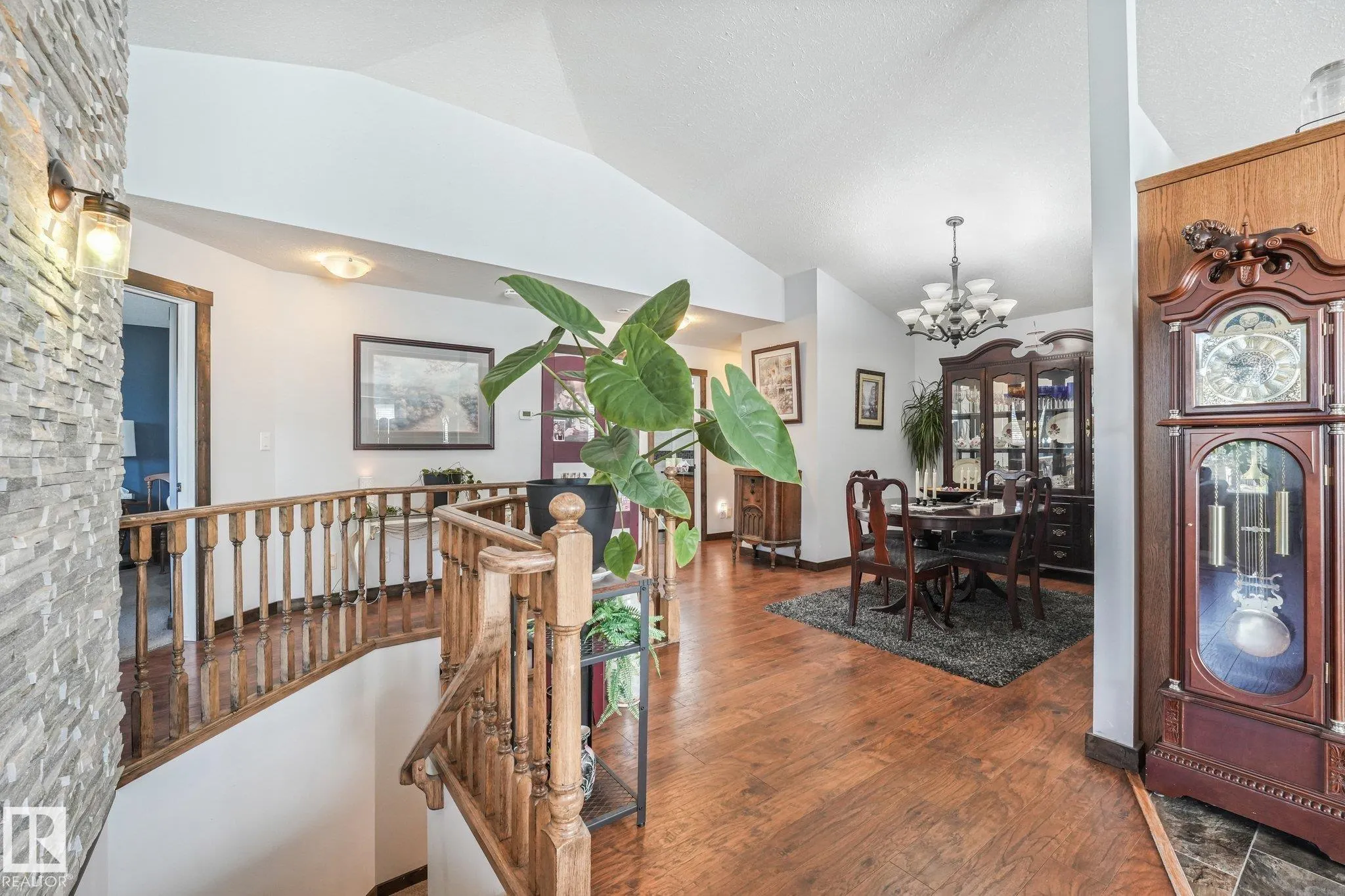 1 MULLEN Court