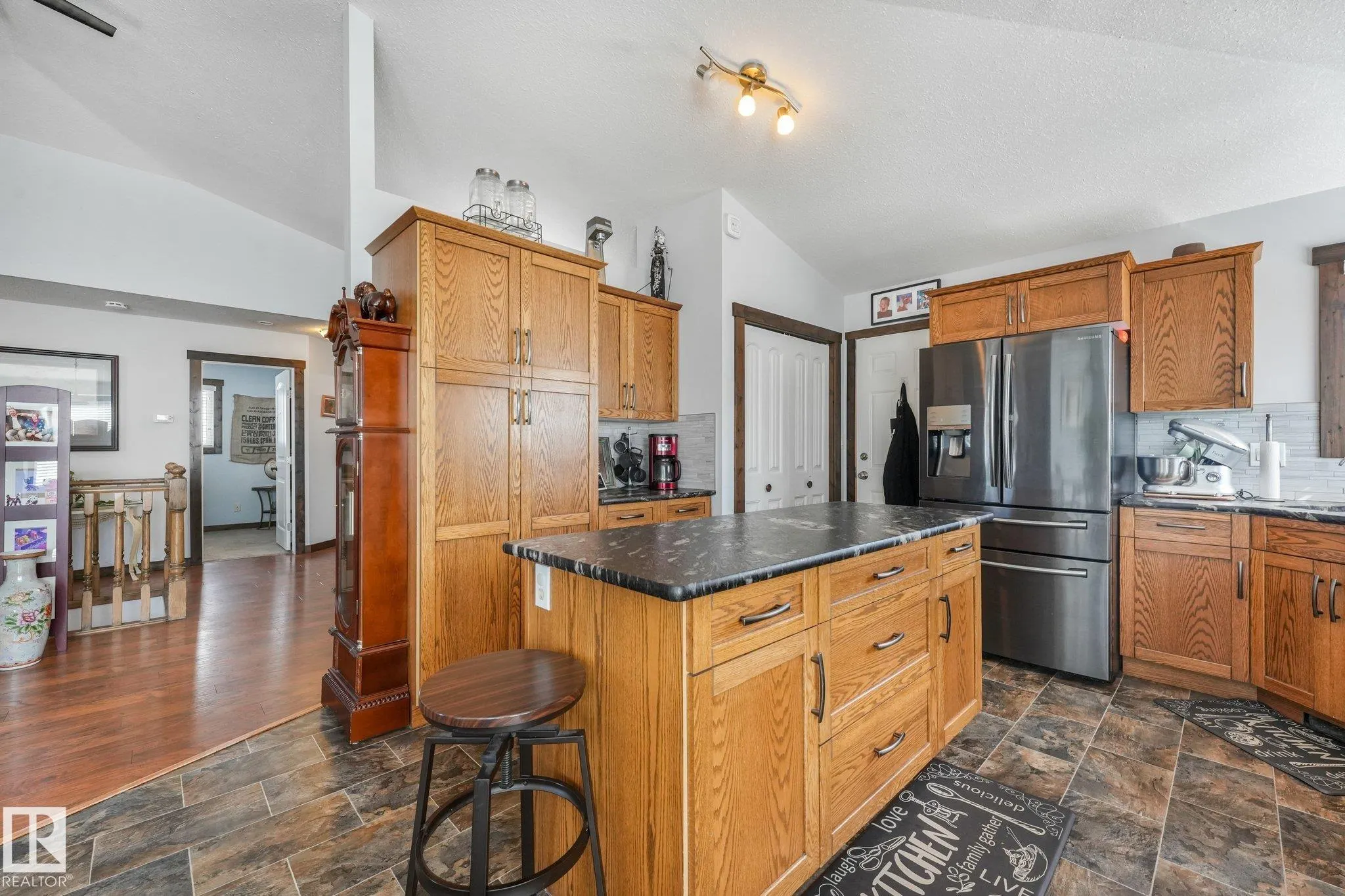 1 MULLEN Court