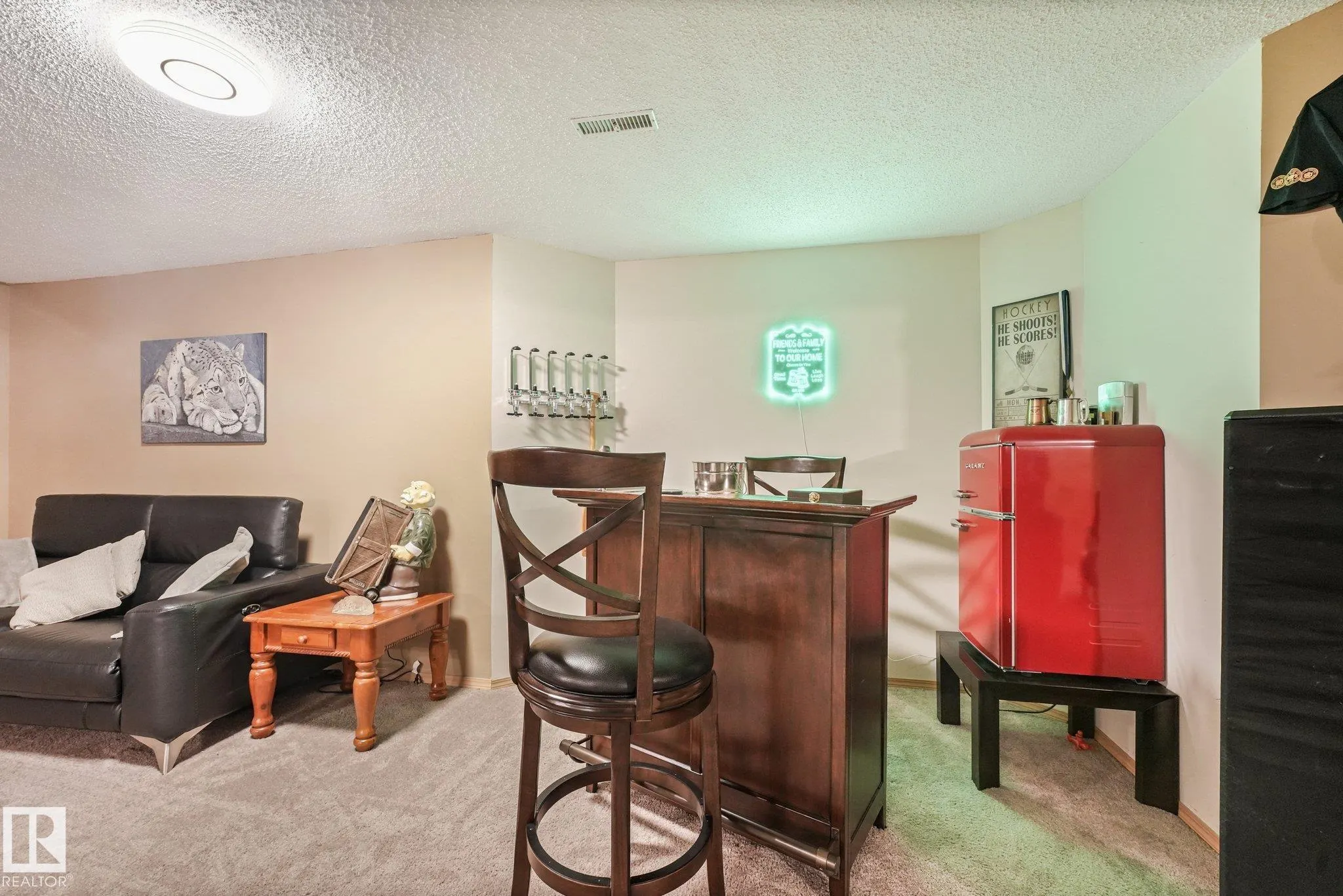 1 MULLEN Court