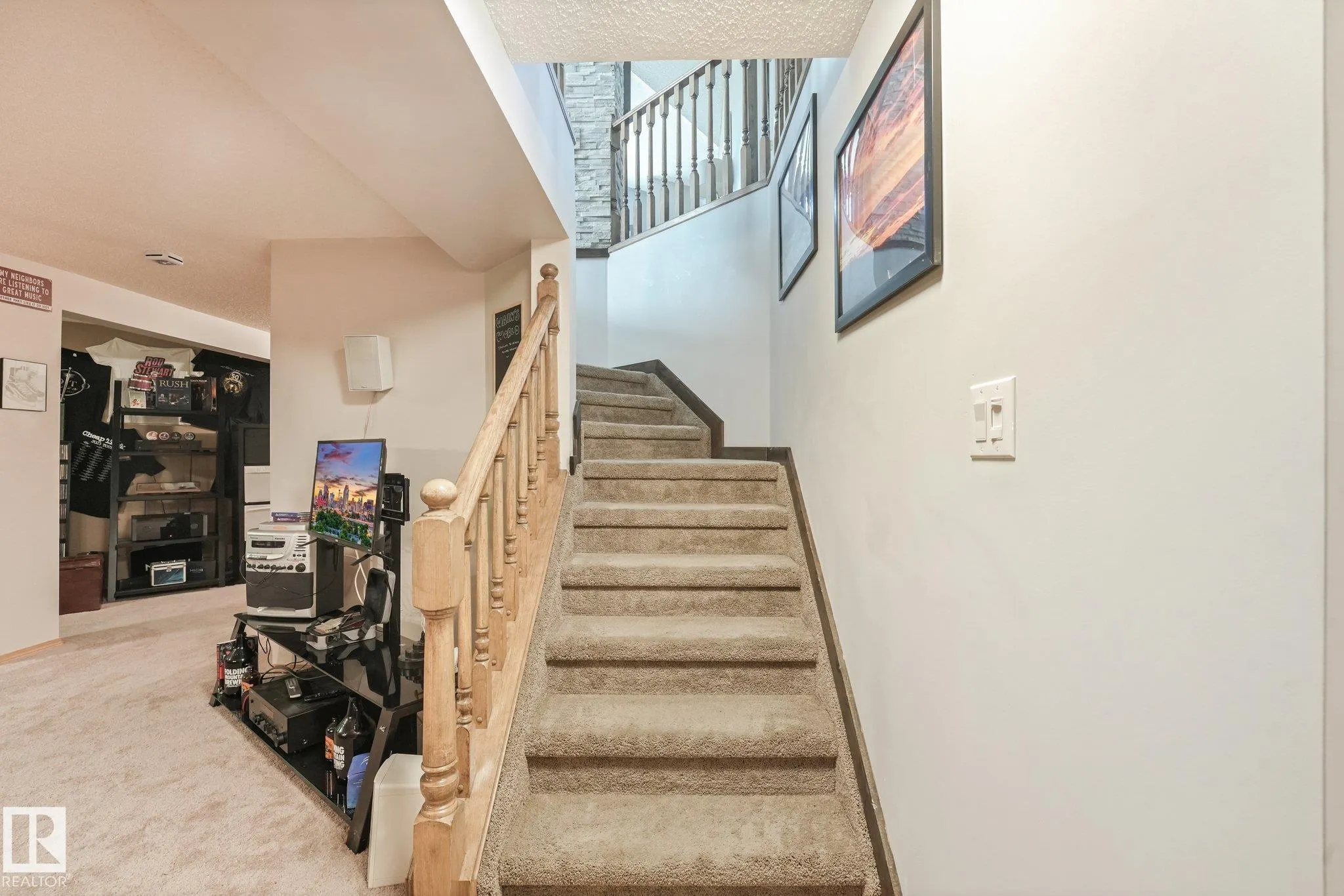 1 MULLEN Court