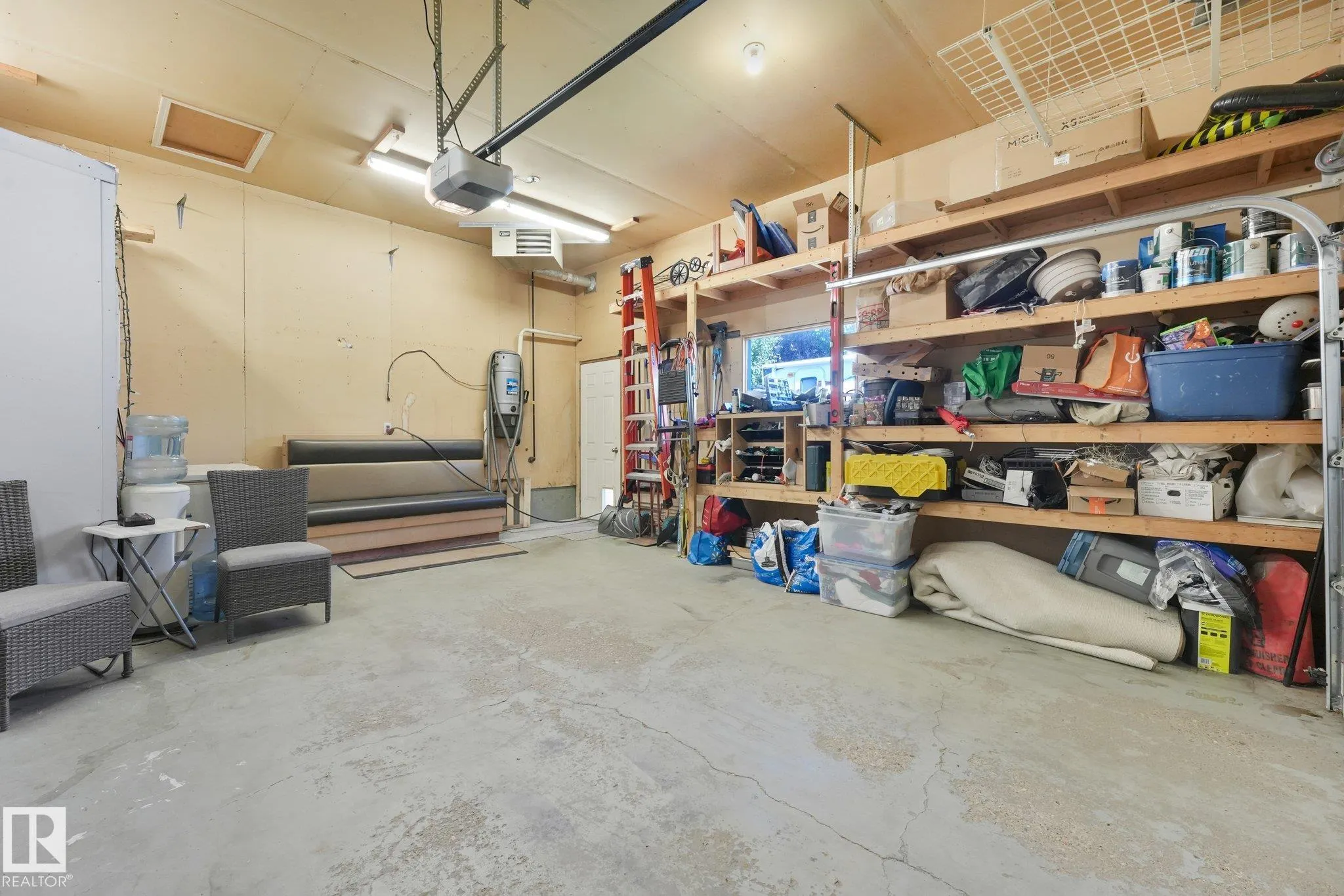 1 MULLEN Court