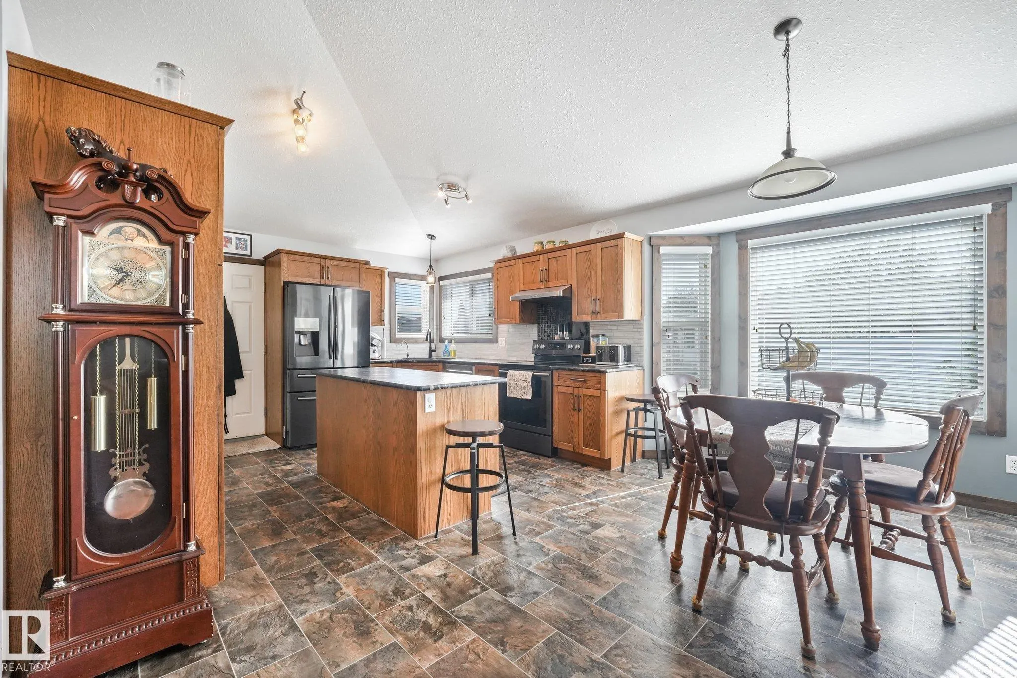 1 MULLEN Court