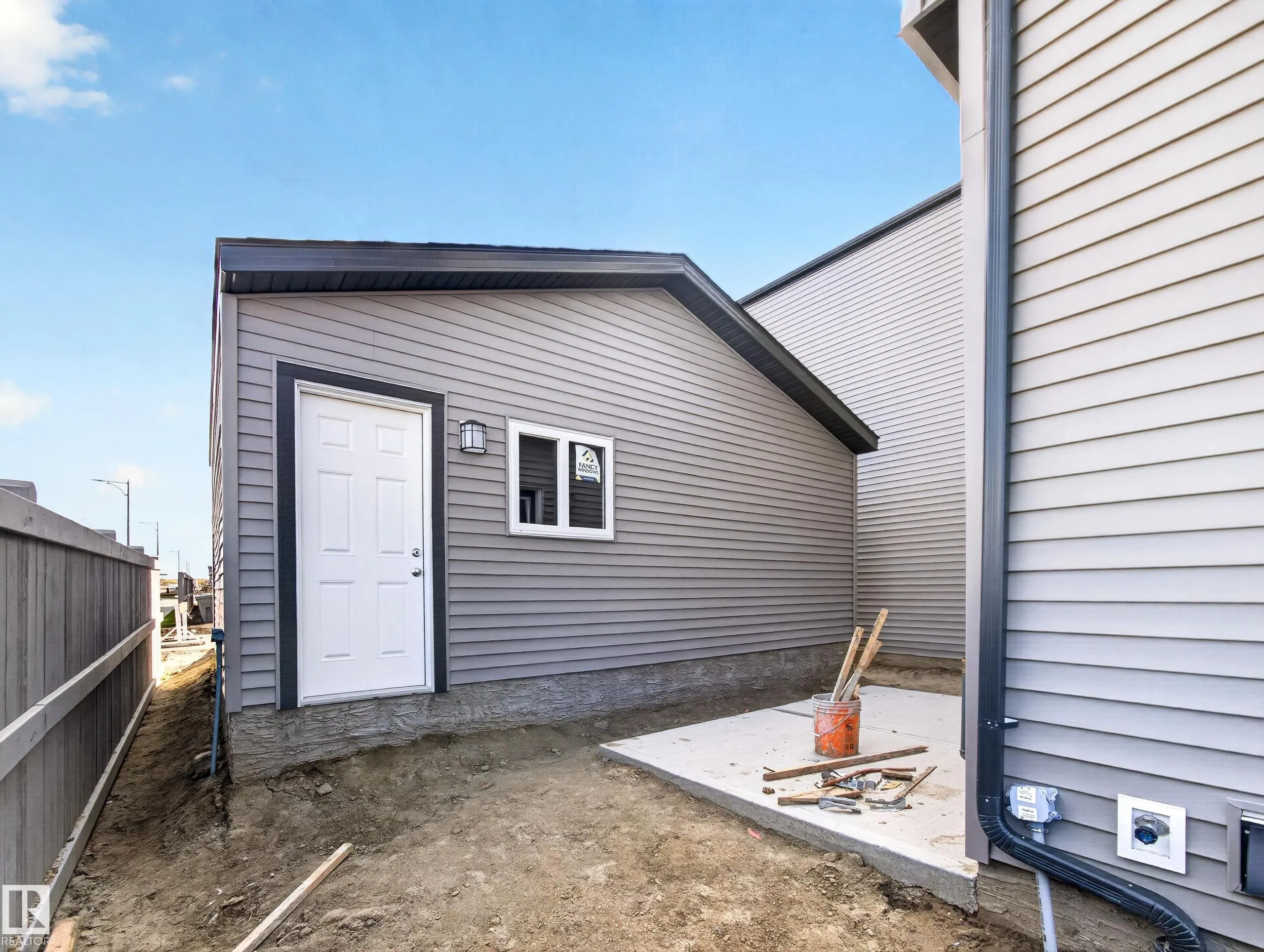 301 BRAE Way