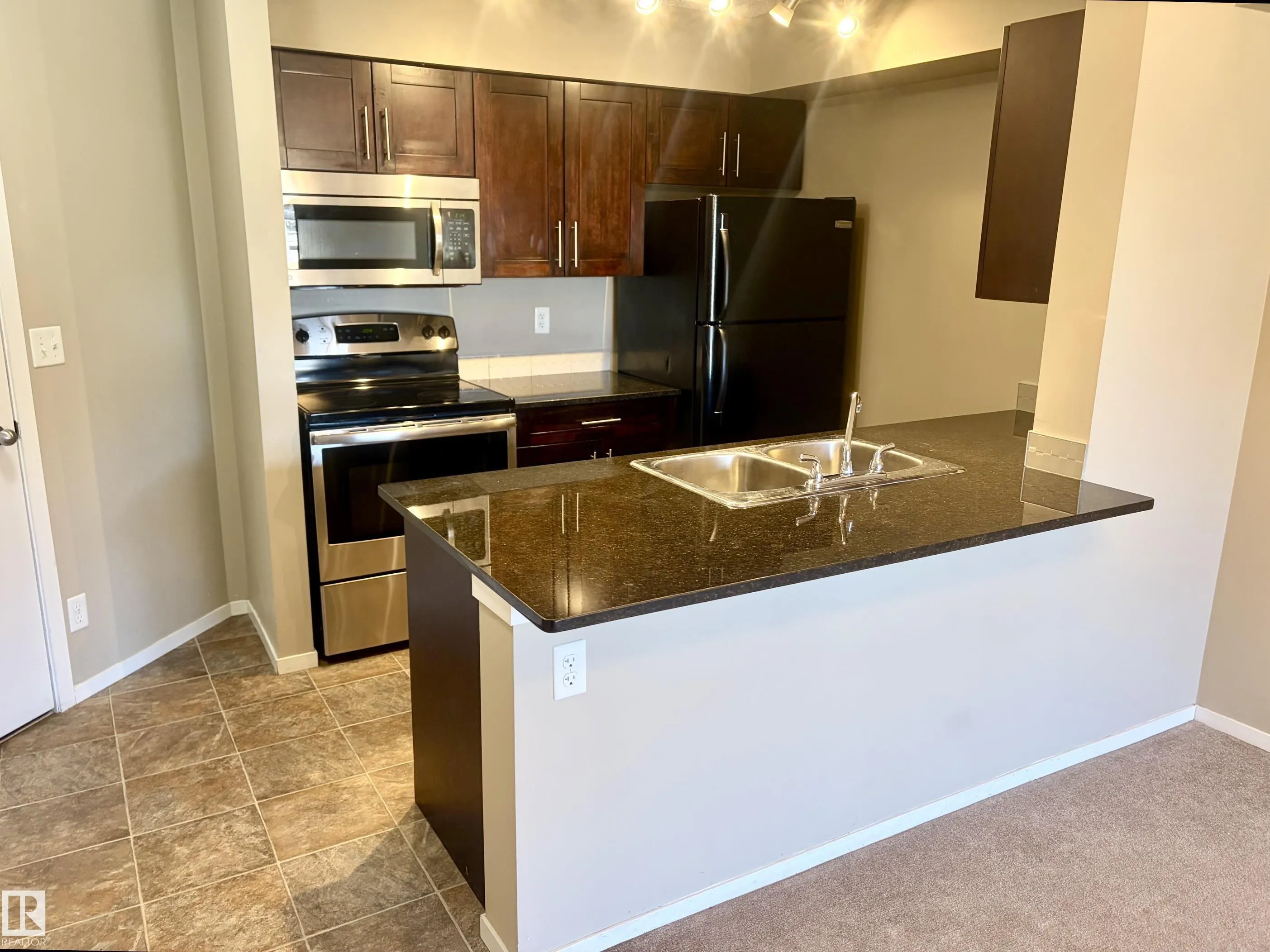 3207 JAMES MOWATT Trail