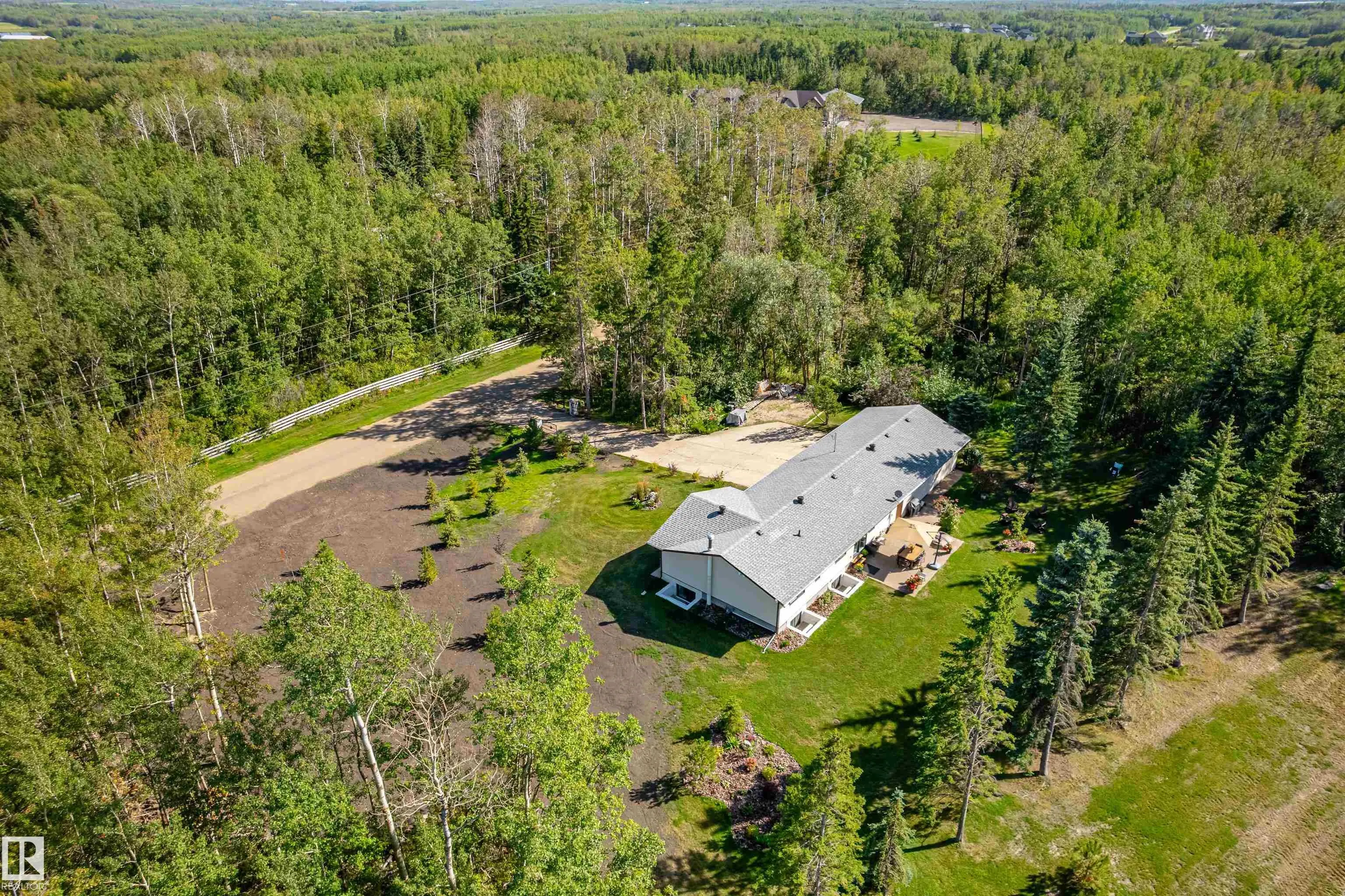 52145 RGE ROAD 225