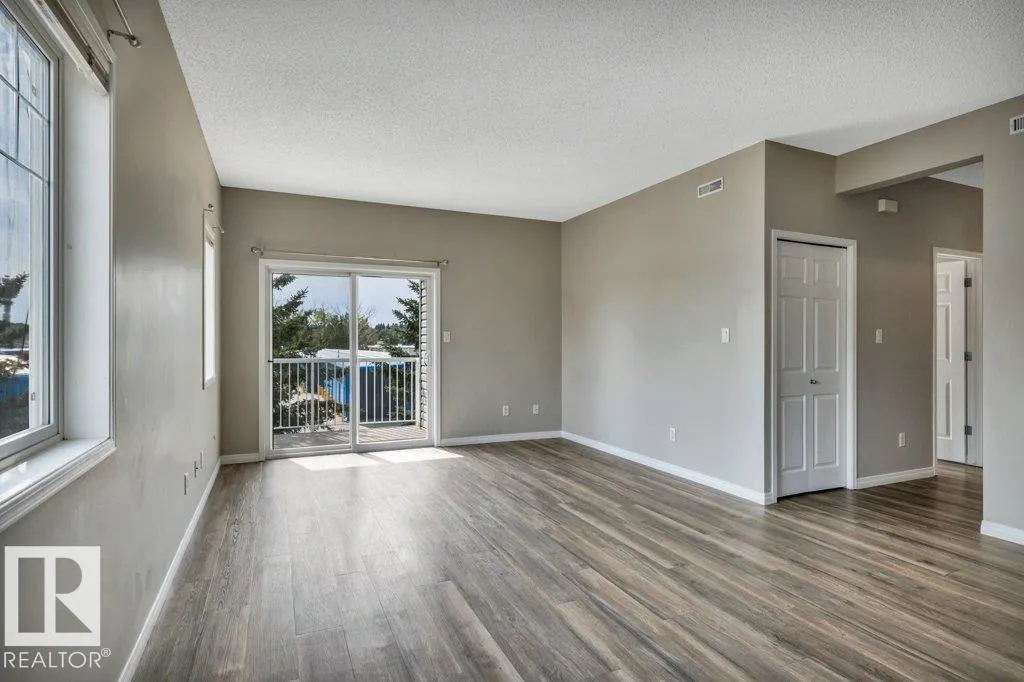 79 Bellerose Drive